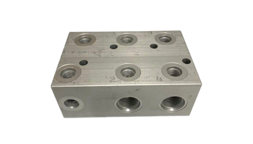 HYDRAULIC MANIFOLD BLOCK POLISHED