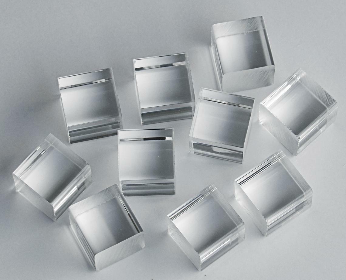 10 PCs 1” x 1″ x 1″ SQUARE CLEAR ACRYLIC Plexiglass Lucite ROD CUBES PEGS 1 Inch