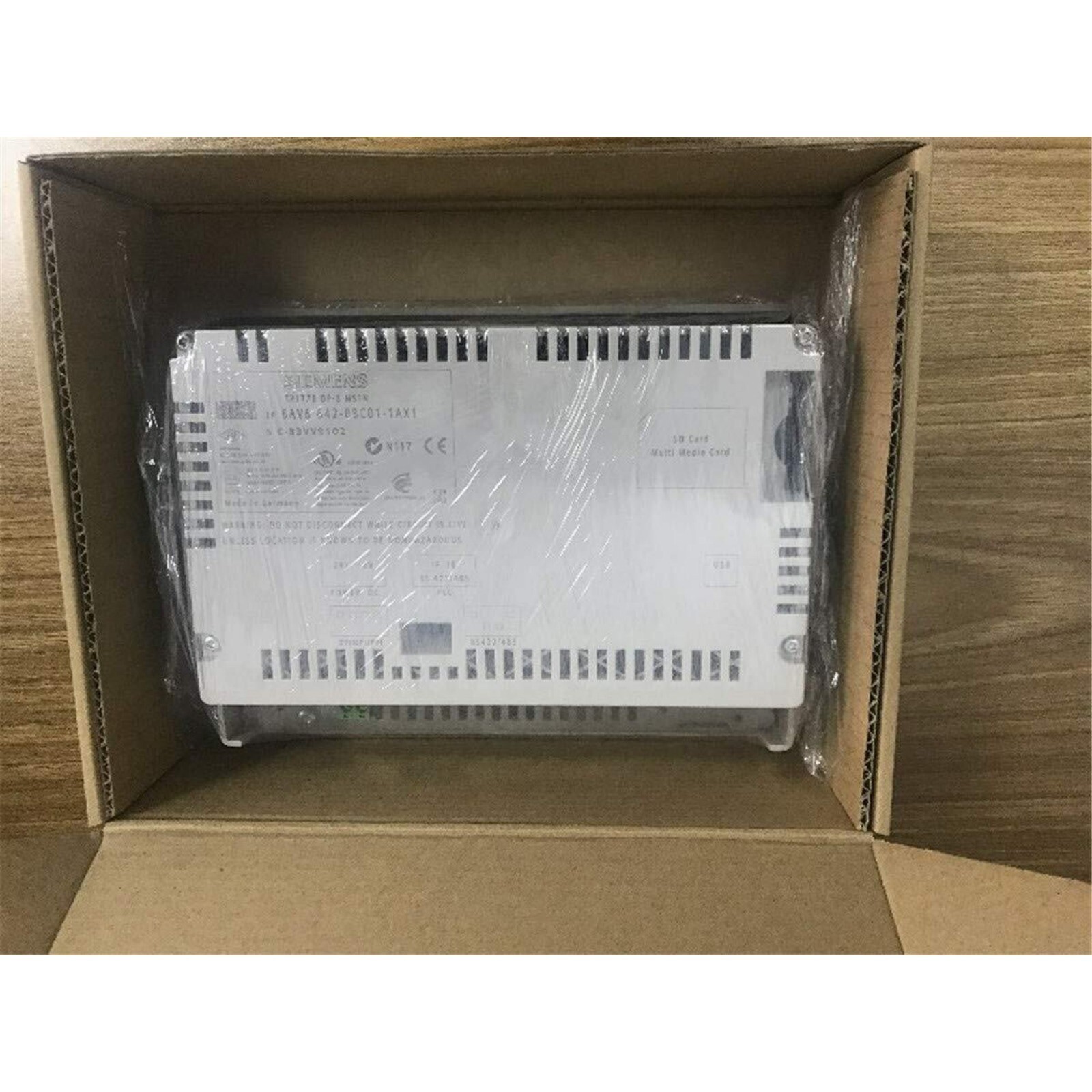 1 PCS 6AV6642-0BC01-1AX1 New Siemens HMI 6AV6642-0BC01-1AX1 TOUCH PANEL