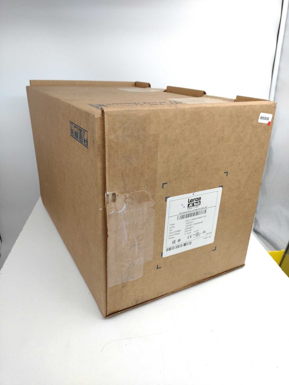 *** Lenze AC Tech ESV113N04TXB XX1J42 Frequency Inverter Drive 3 PHase 15 HP