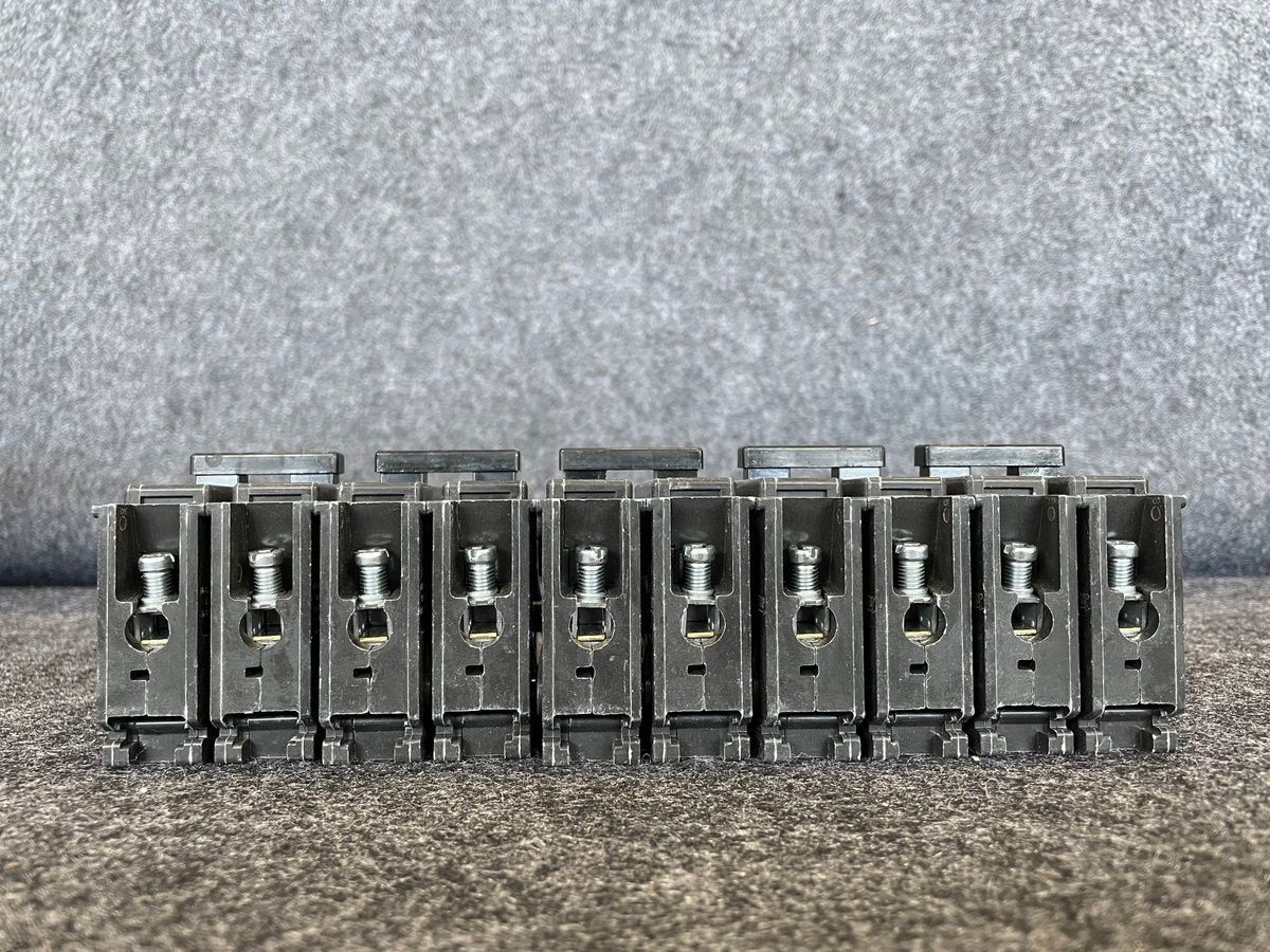 EATON BR220 BR Thermal Magnetic Circuit Breakers Qty 5