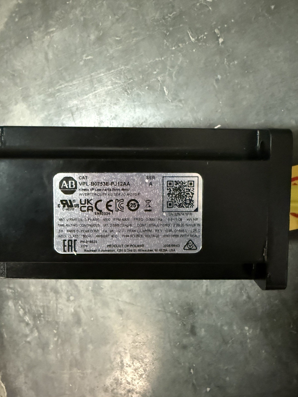 Allen Bradley Servo Motor VPL-B0753E-PH12AA