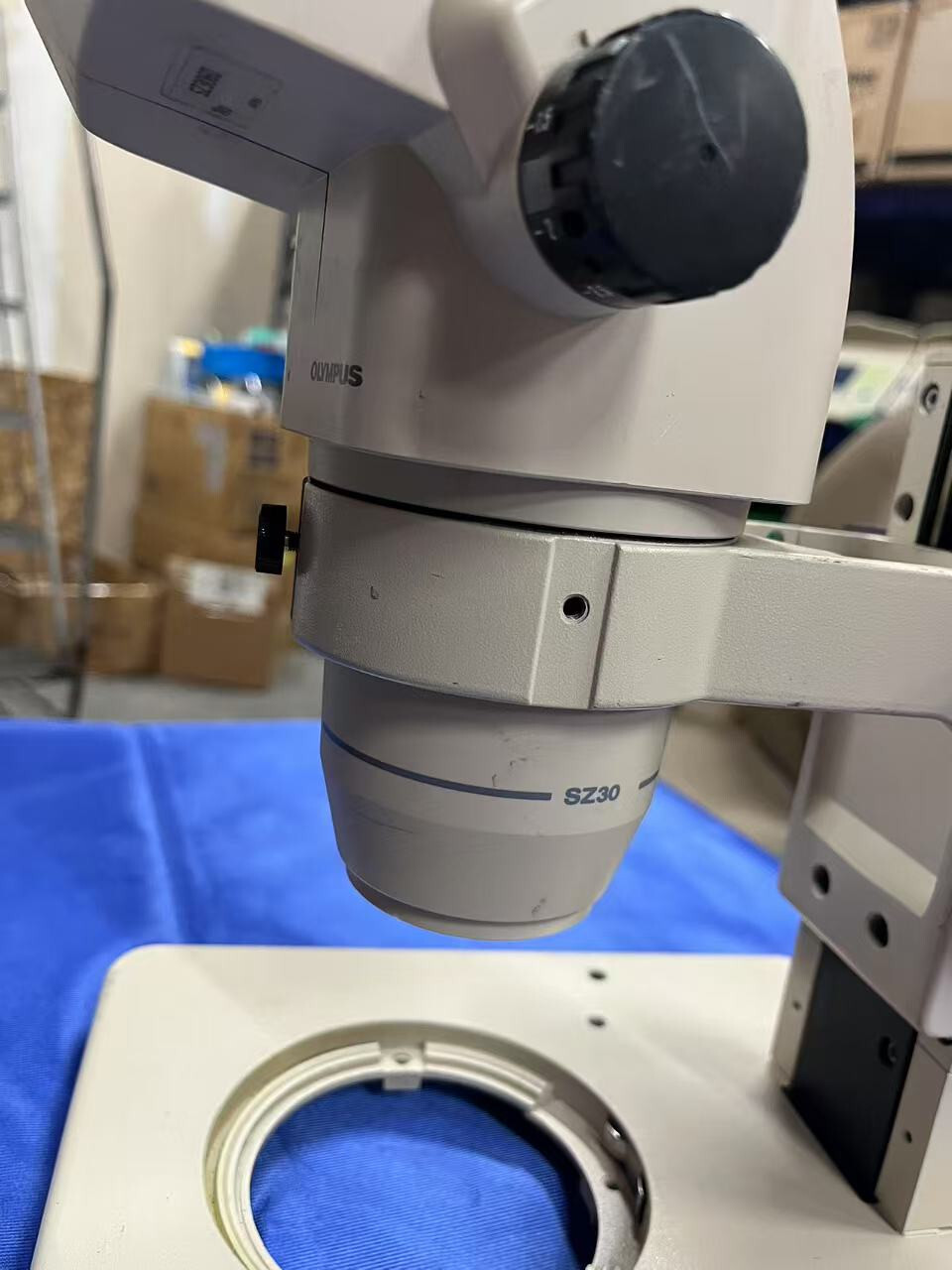 Olympus SZ30, Stereo Microscope Nikon 10×23 Lenses