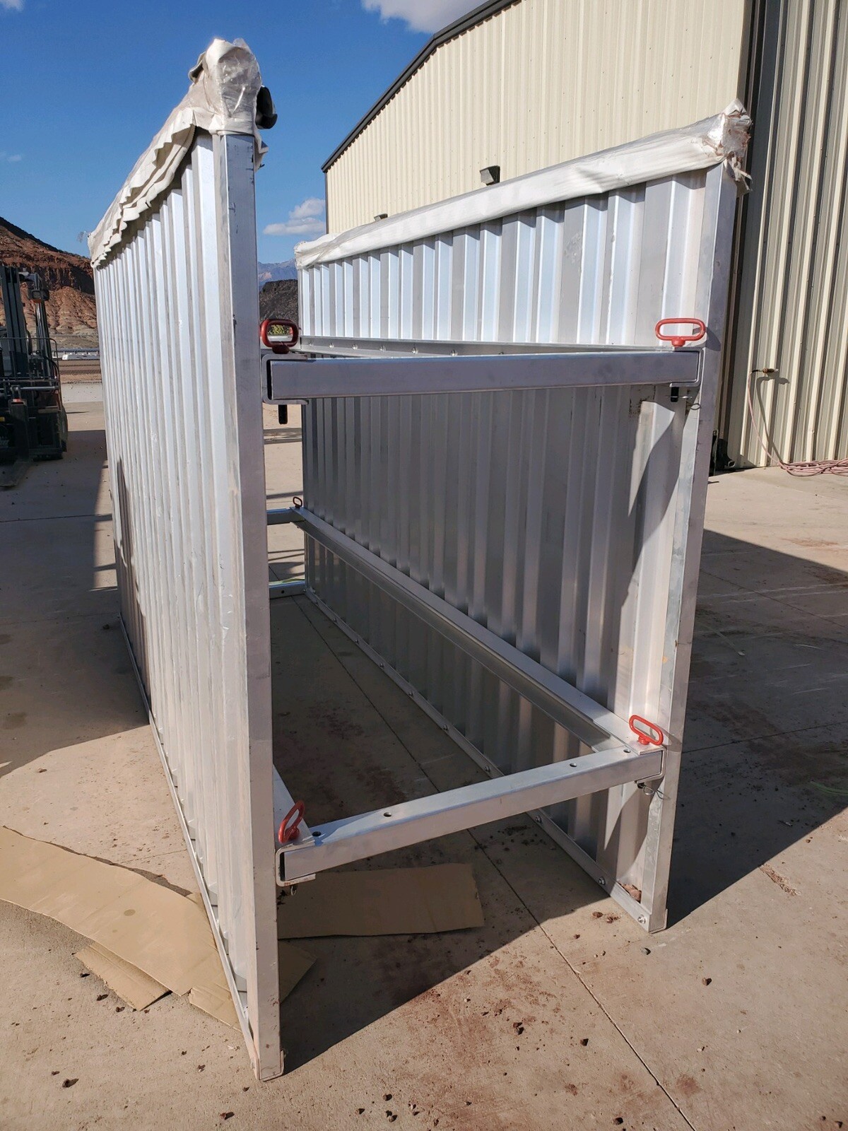 ALL ALUMINUM TRENCH BOX (Certified) 6’Hx10’Lx3′ 4″ W approx weight 650lbs