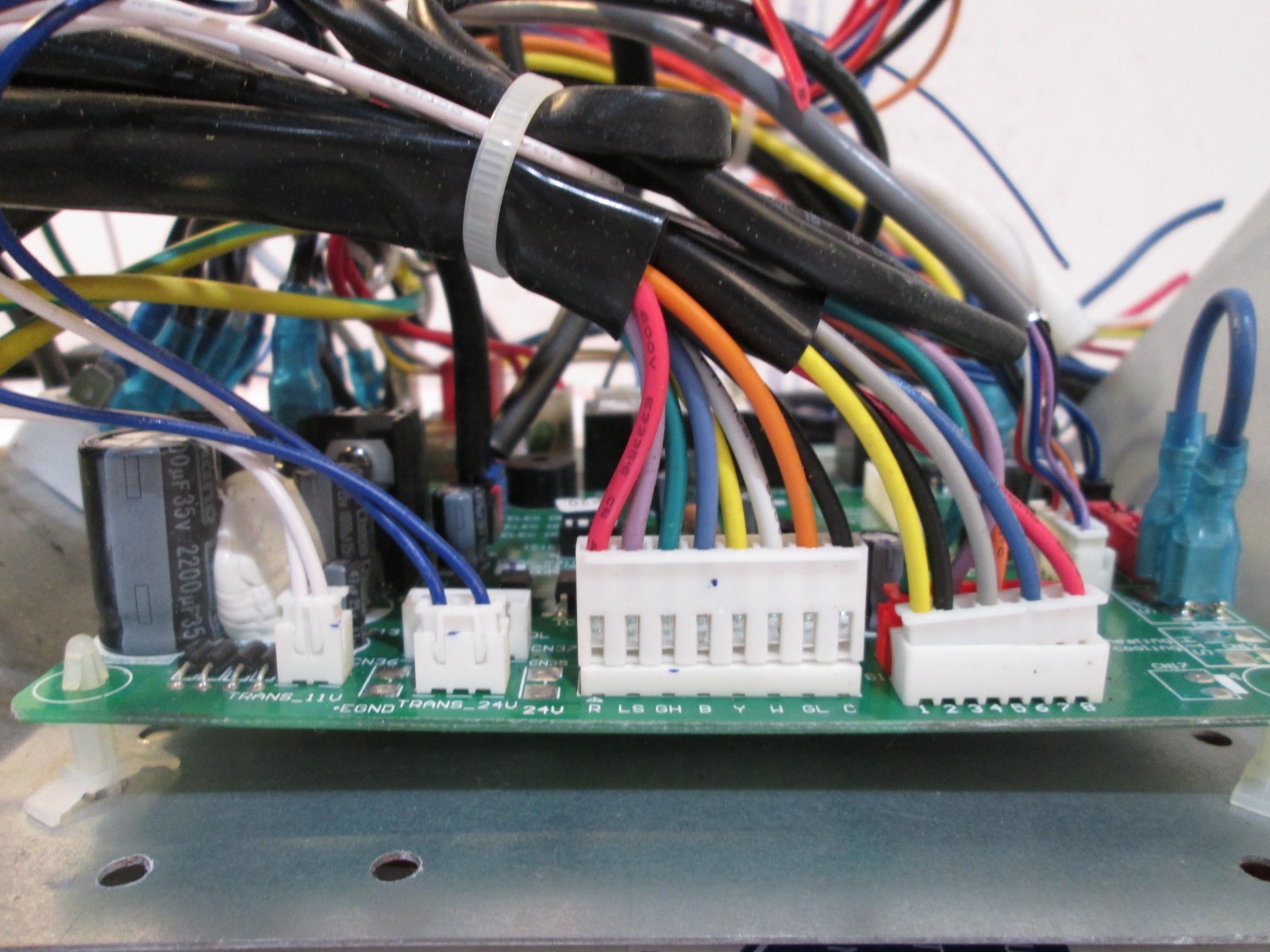 ISLANDAIRE 803300301015 Main Control Circuit Board PTAC-MB-C-F1 used P20/PP03