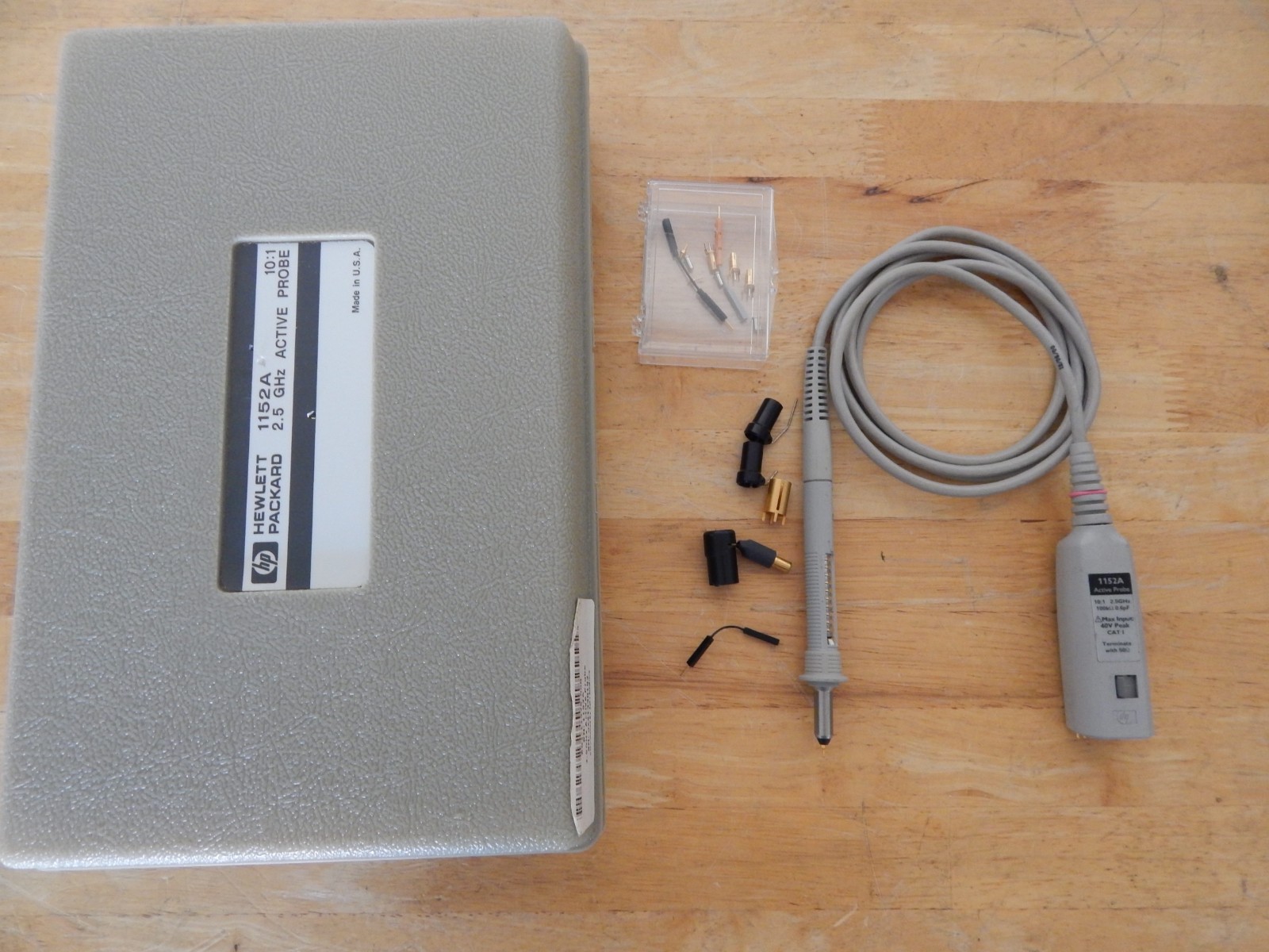 Agilent / HP 1152A 10.1, 2.5 GHz, 0.6pF Active Probe, with Case & Accessories