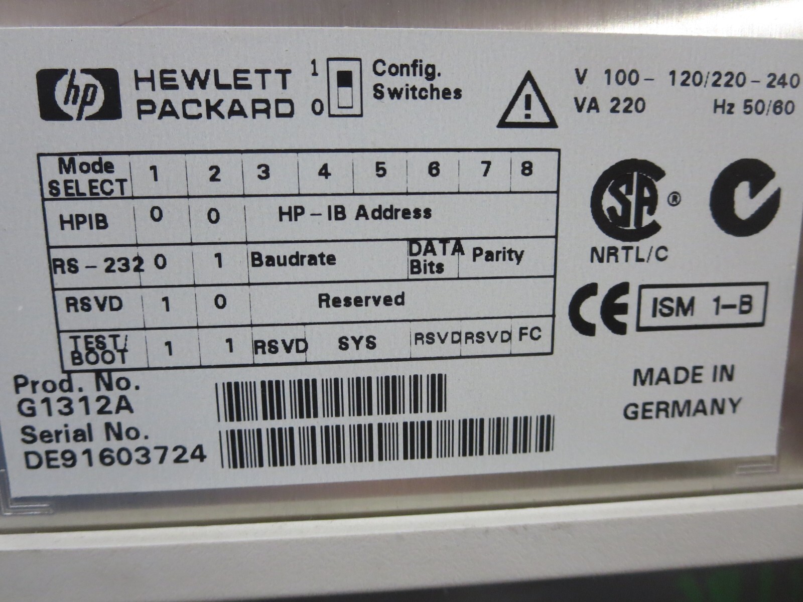 H-P, G1311A+G1312A+G1322A+35900C,HPLC System,Series 1100, Read Full Description