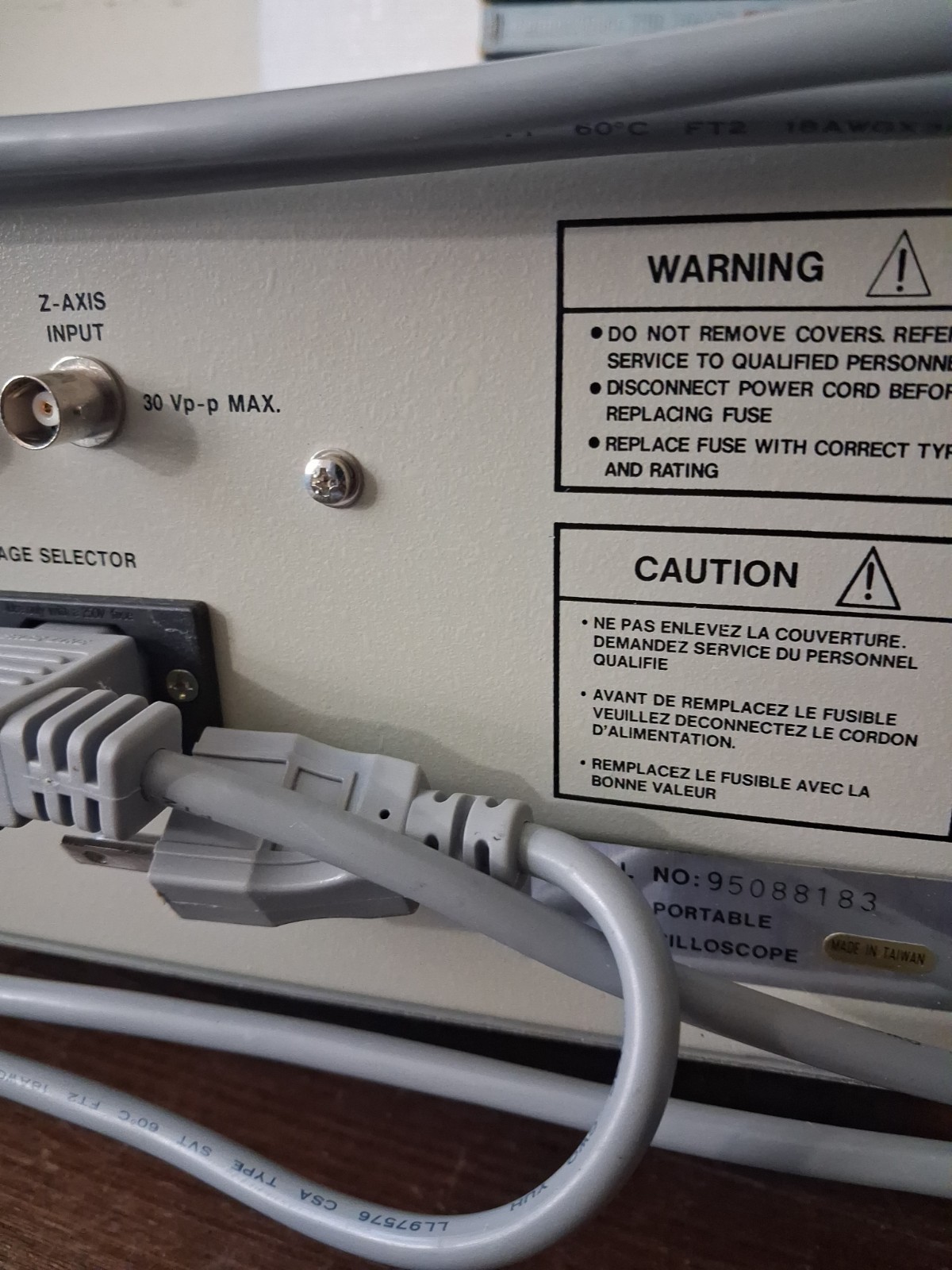 Pintek PS-205 Dual Trace 20 MHz Analog Oscilloscope
