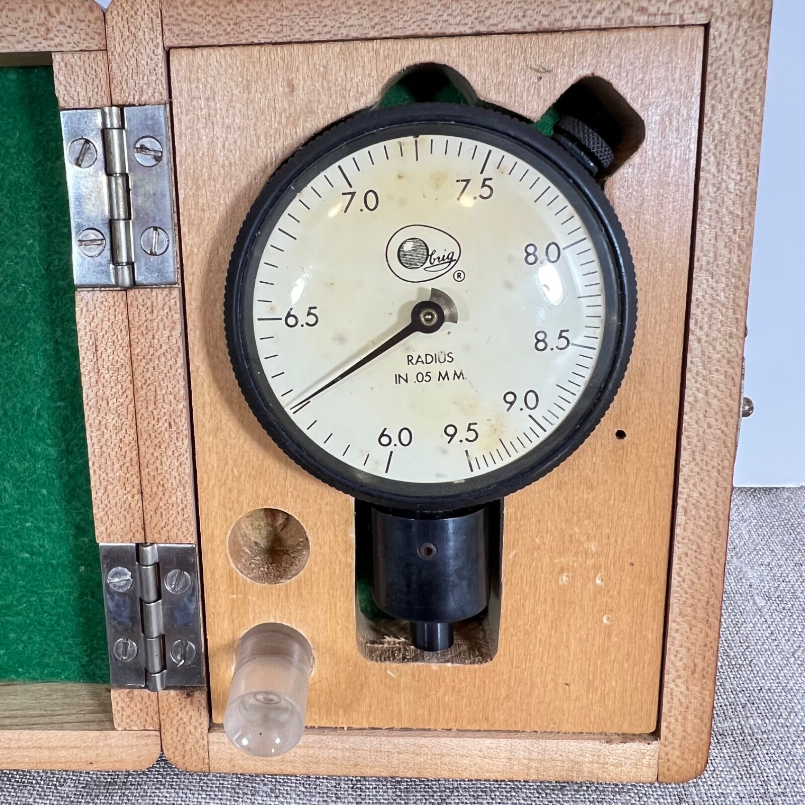 Obrig Radius Dial Gauge Indicator 0.05mm (0.001″) Wood Case Made in USA Vintage
