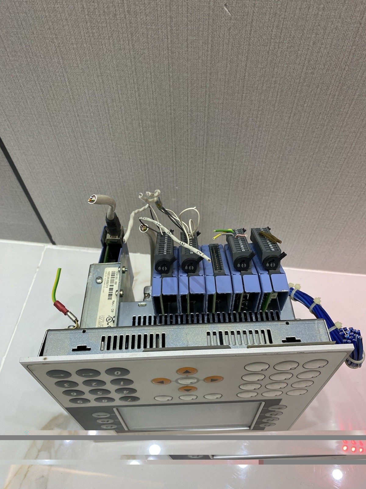 B&R PP41 4P3040.01-490 Panel PC With 3IF681.96 ,AT352,AT664,DI135,AO352,AI774