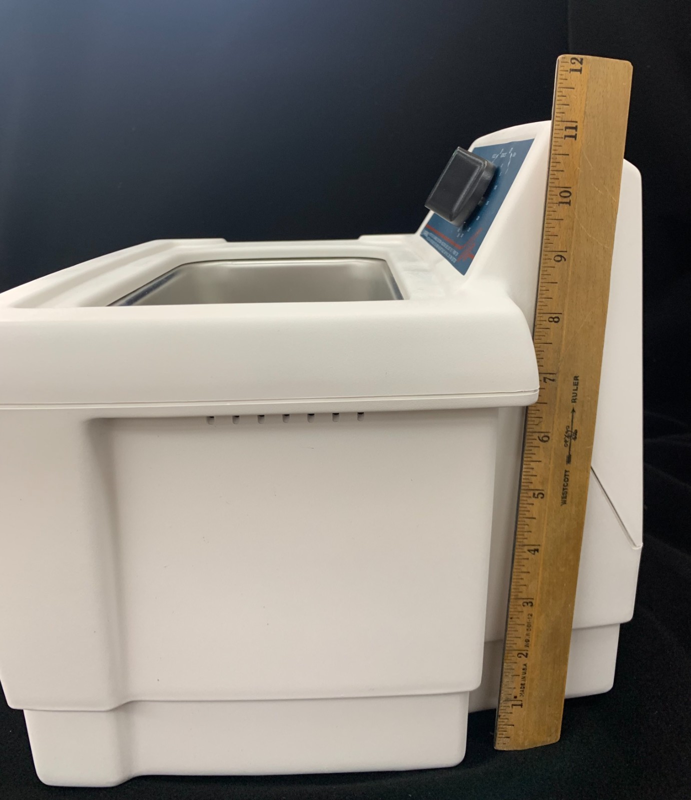Branson 2510 0.75G Ultrasonic Cleaner w/ Mechanical Timer CPN-952-216R