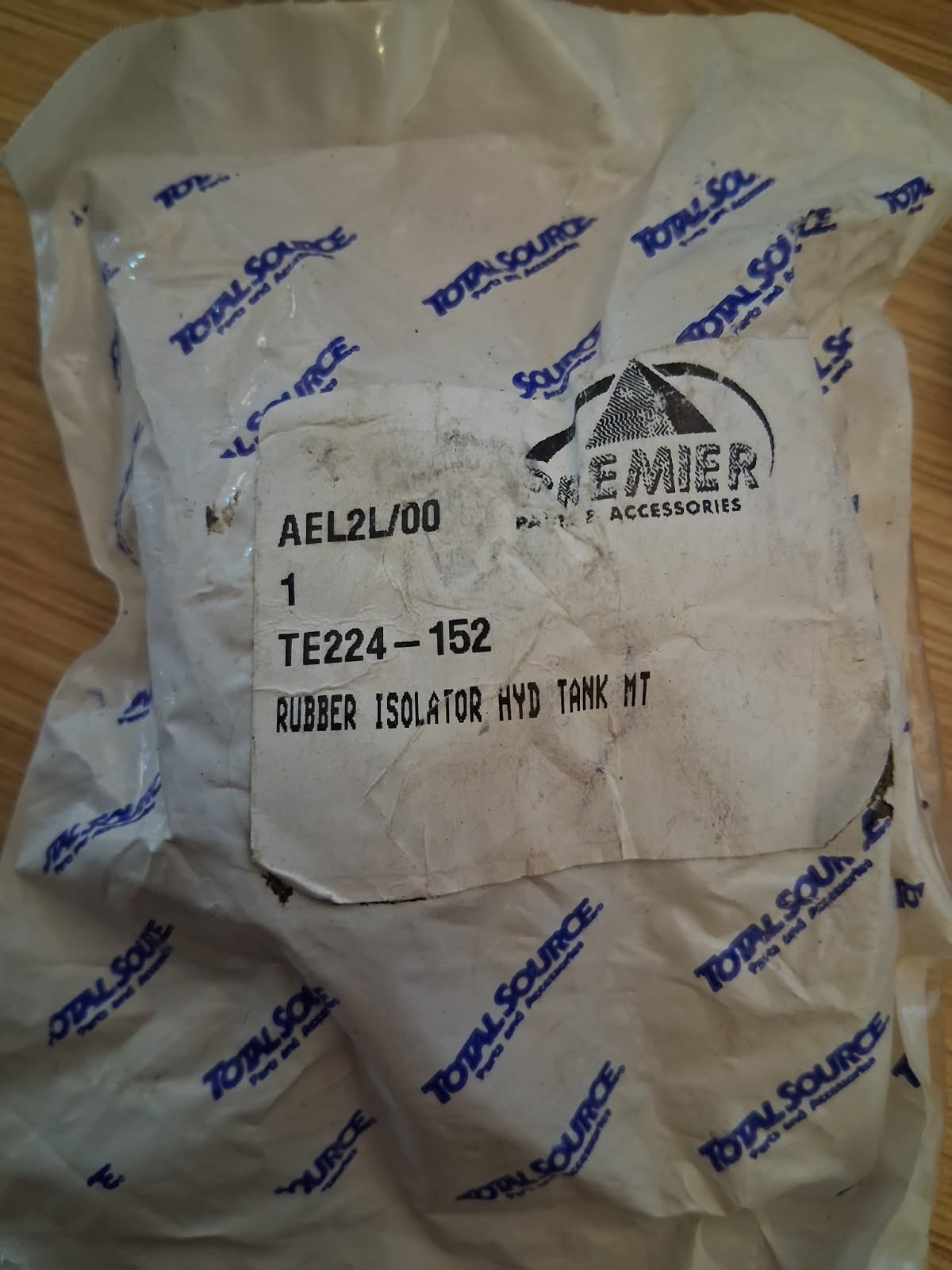(TE224-152) Rubber Isolator Hydraulic Tank Mount – New in Bag