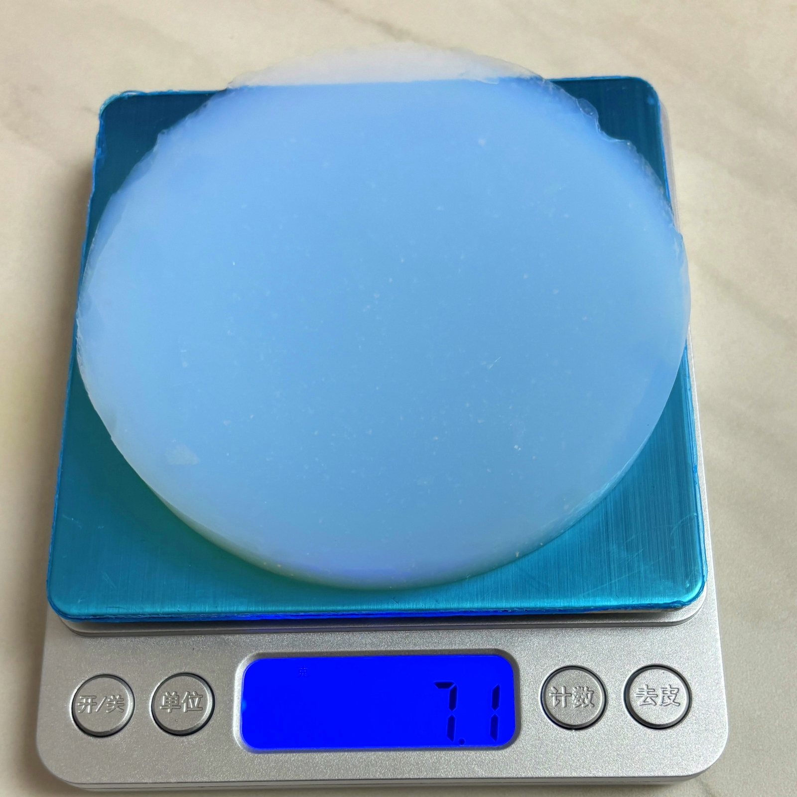 Aerogel Cube Block with High Permeability and High Porosity Nanoporous Silica
