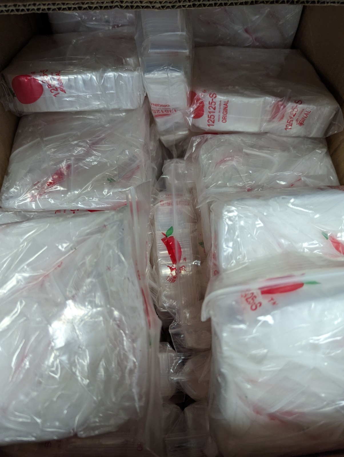CLEAR Apple Bags Liquidation 1000 bags, 10,000 bags, 50k bags (CHOOSE SIZE)