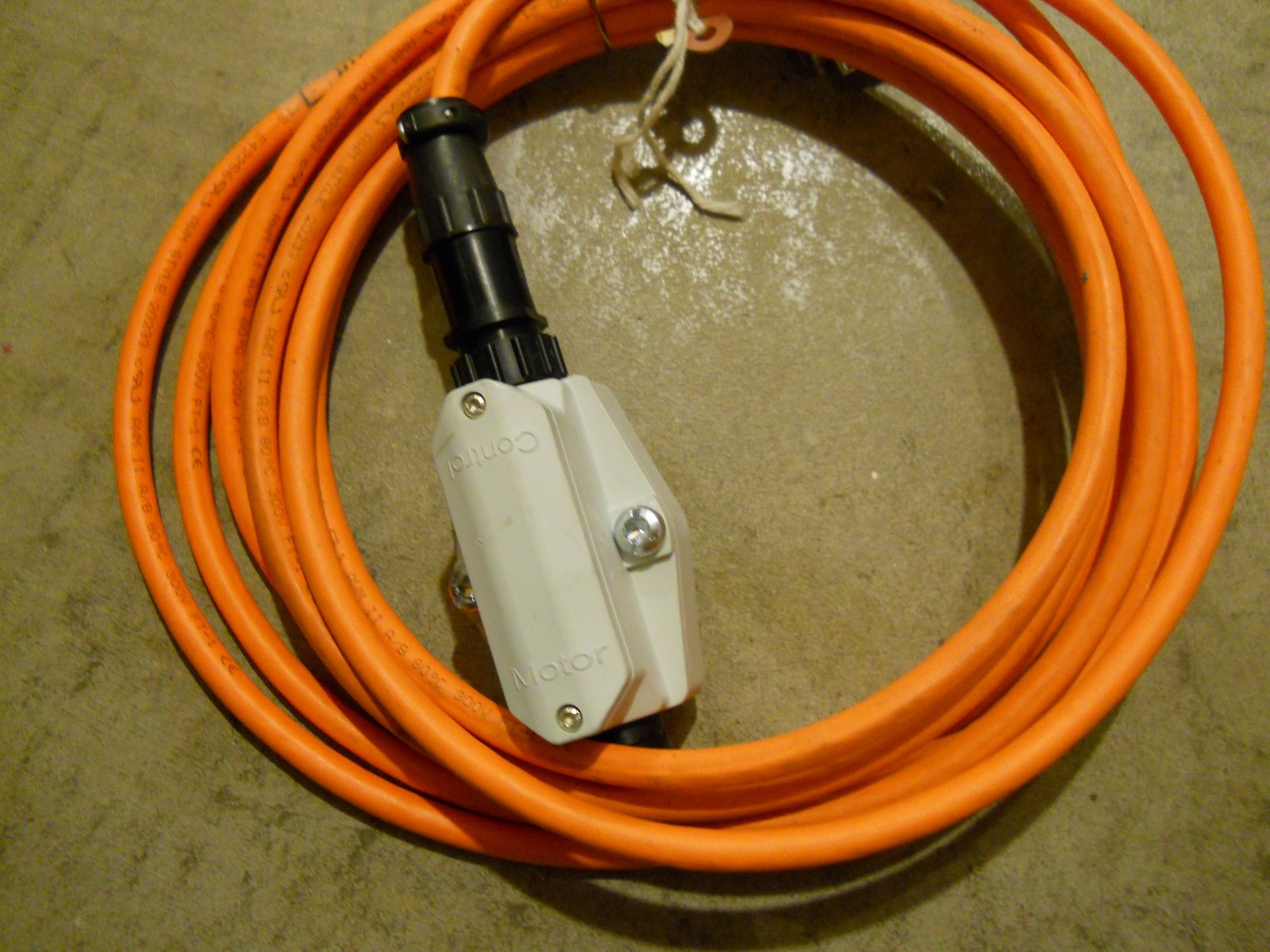 Rexroth cable RKG0033 and SUP-E01-MSM-battery box