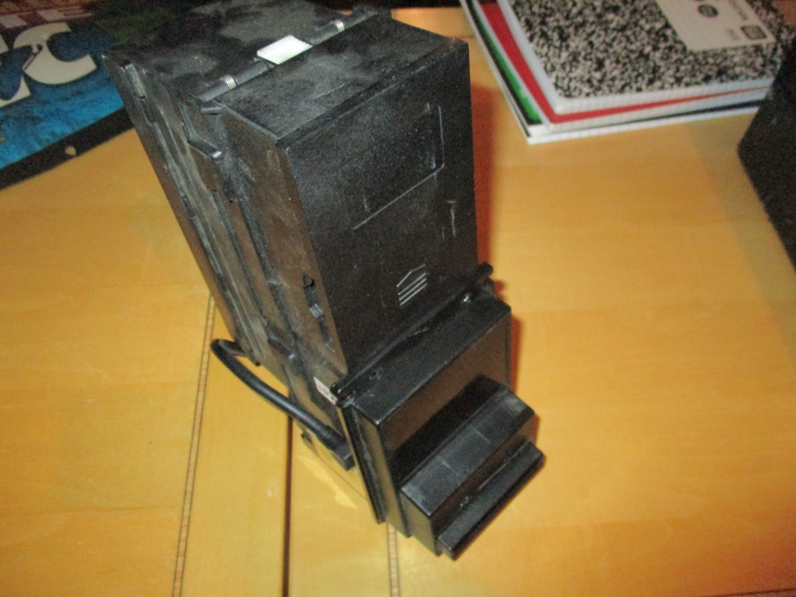 ICT V6-36F0M-USD4-T2 BILL ACCEPTOR, AND MAG. UNTESTED BUT HIGH CHANCE OF WORKING