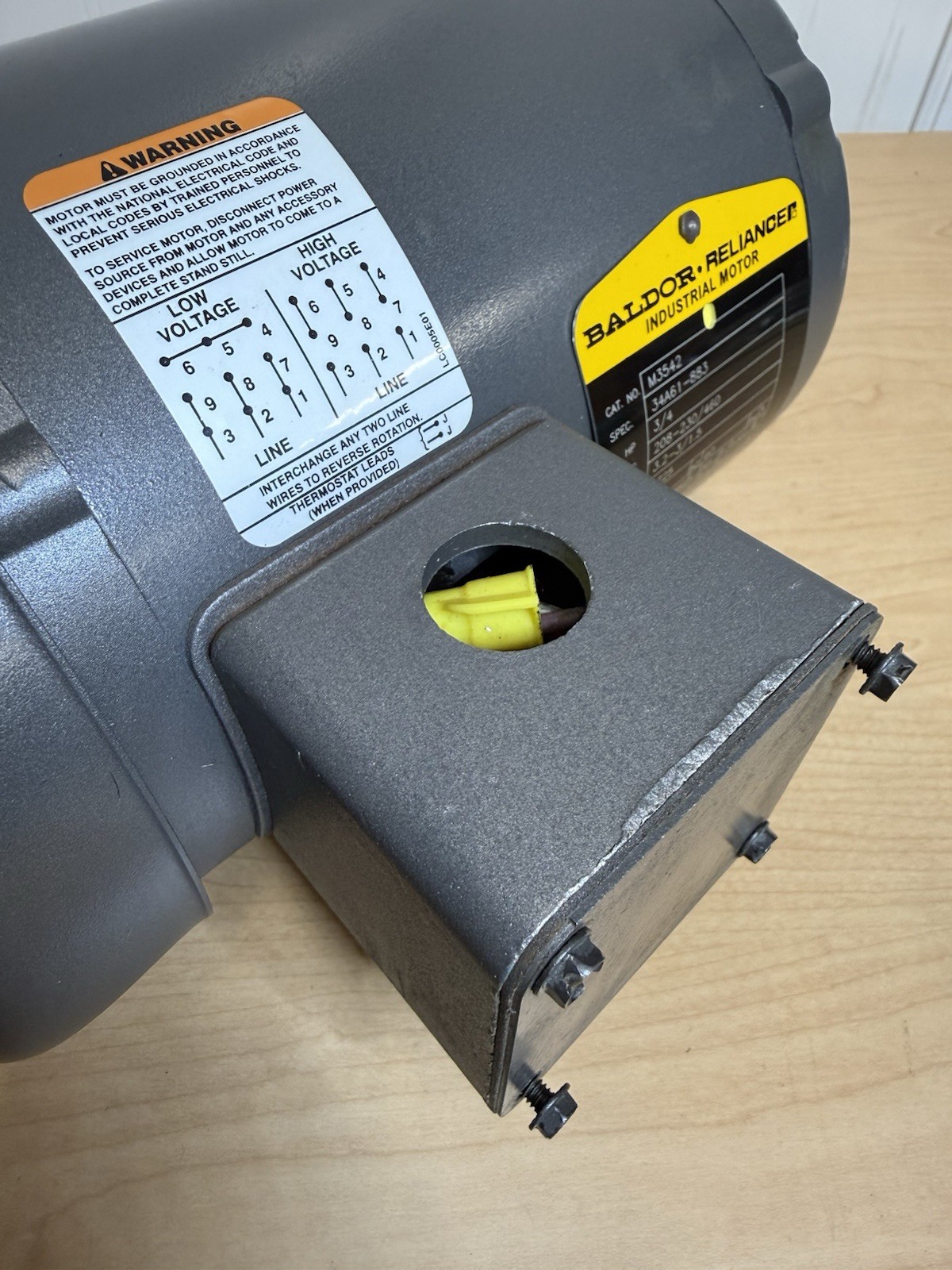 NEW! Baldor Reliance M3542 3/4 HP 1725 RPM 34A61-883 AC Electric Motor