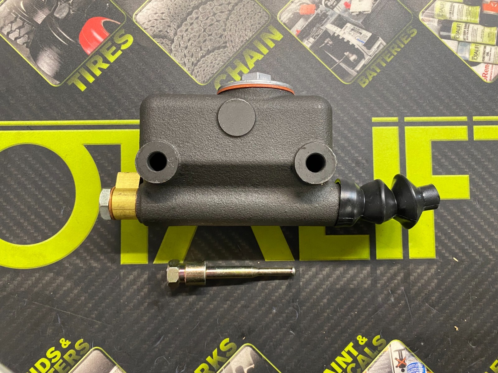 CLARK Forklift Brake Master Cylinder #1319361 Key #23.150 C500