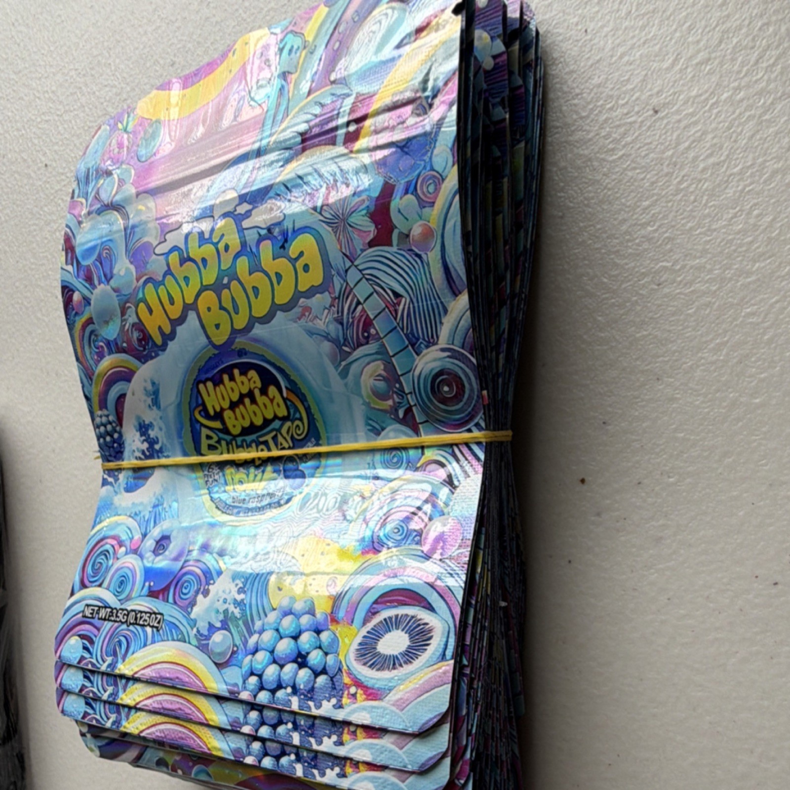 50 Pcs – 3.5g Hubba Bubba Bubble gum Holographic Mylar bags