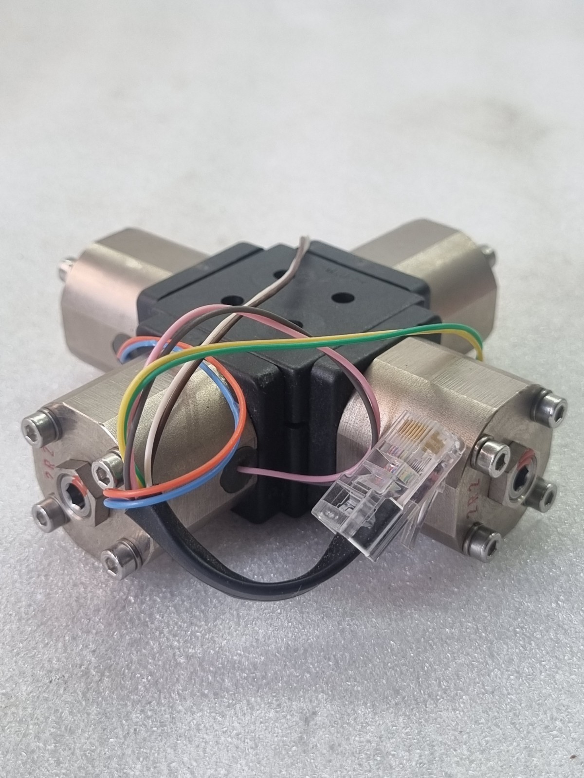 AGILENT TECHNOLOGIES G1311-67701 MCGV ASSY REV:I ( minor cosmetic damage)