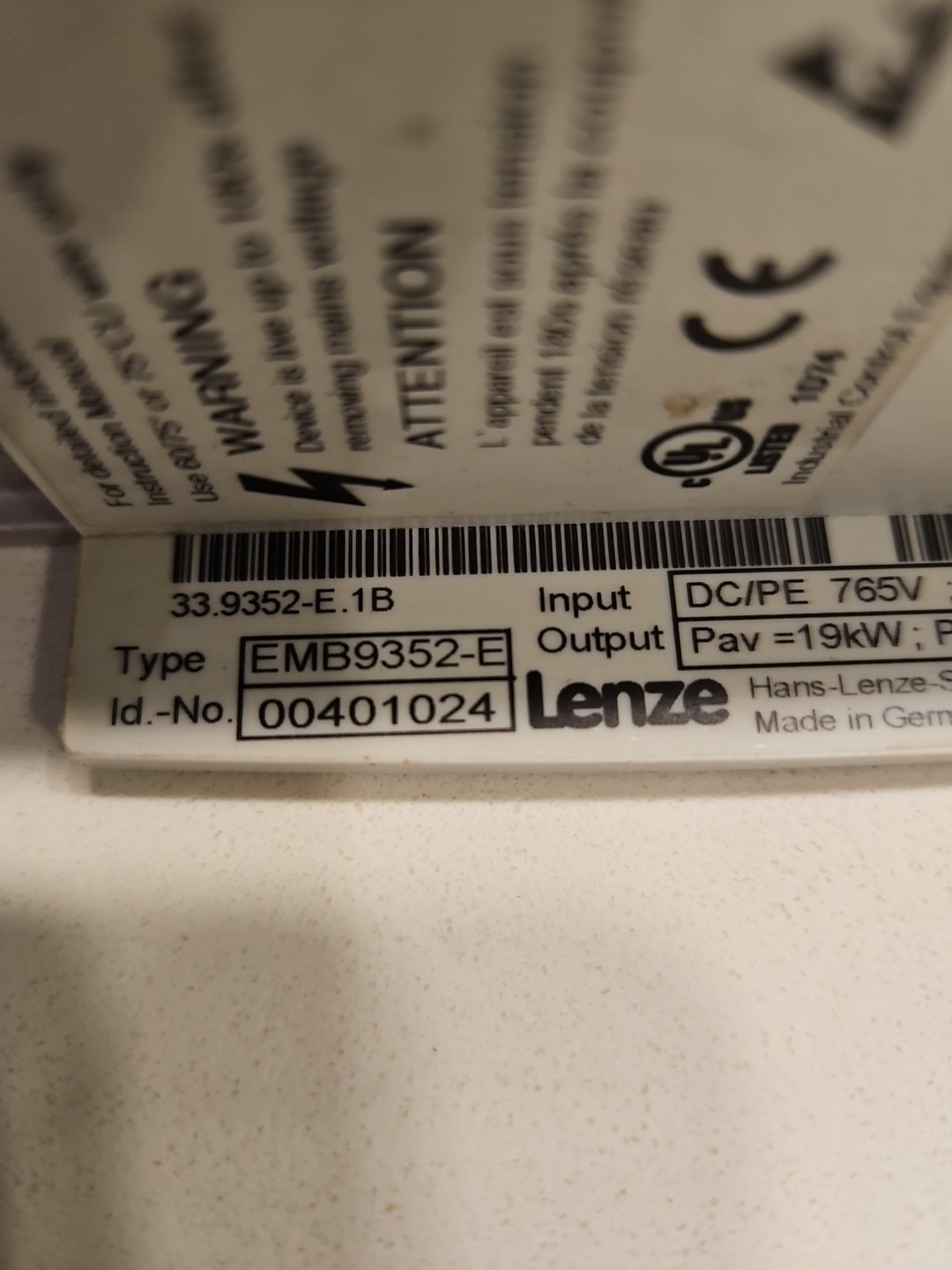 Lenze EVS9323-EP Servo Drive w/brake EMB9352-E and Fieldbus EMF2175 B