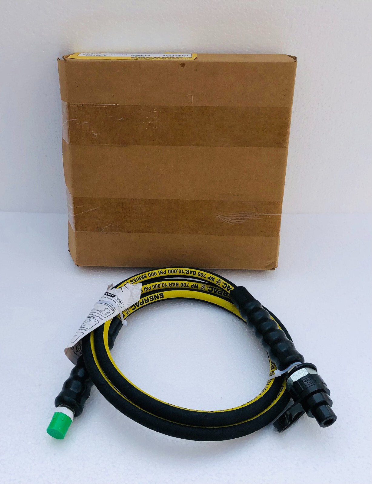 Enerpac HC9206 Hydraulic Hose 6 Ft. 3/8″ NPT + CH-604 700 Bar/ 10,000 PSI