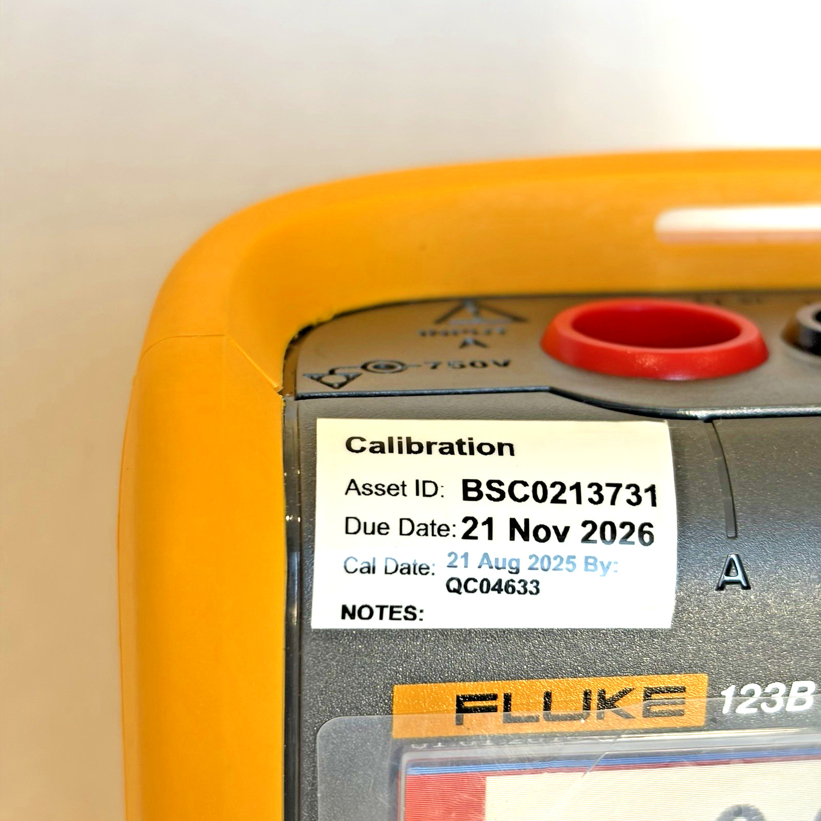 Fluke 123B Industrial ScopeMeter Dual-Input 20MHz Handheld Oscilloscope