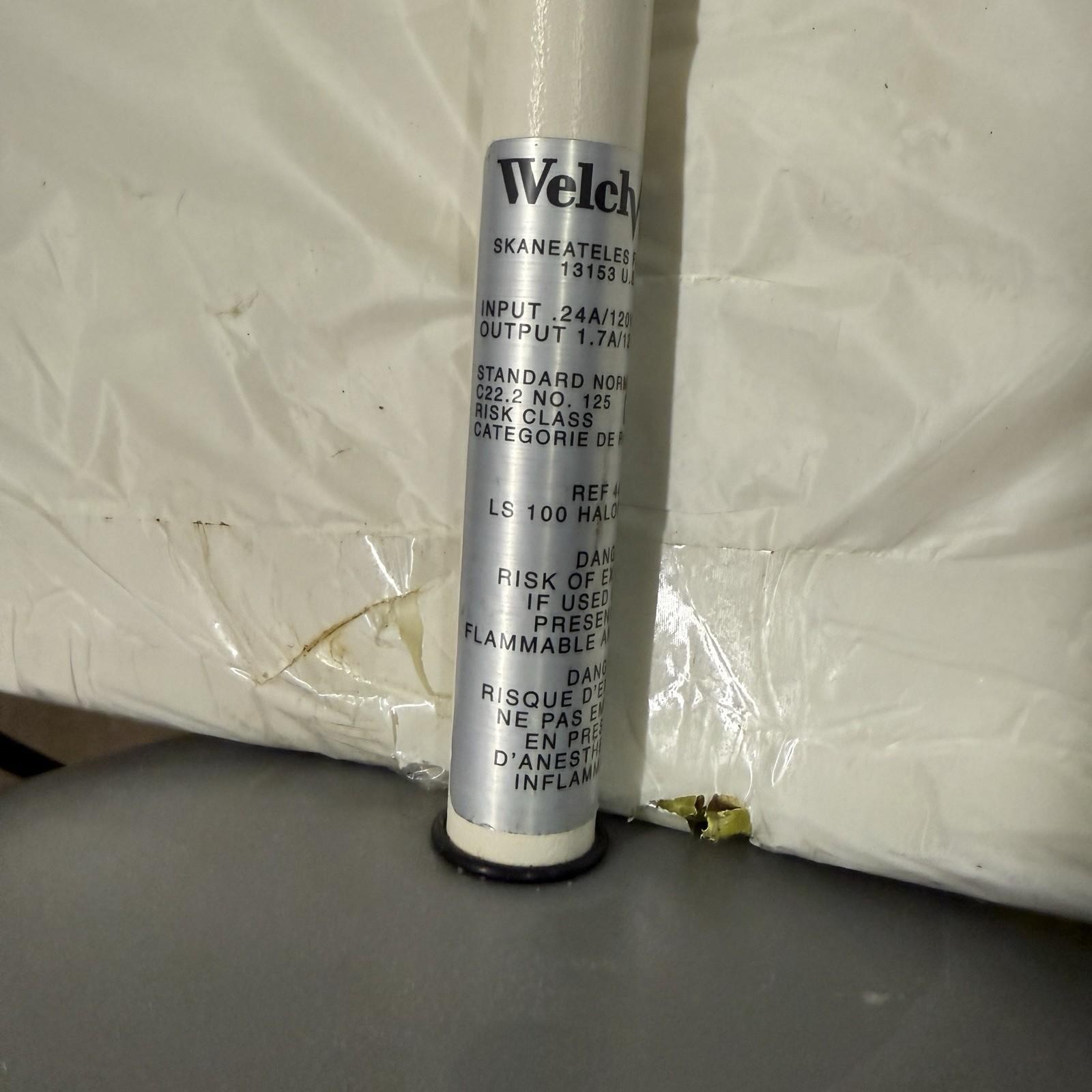 ✅Welch Allyn LS-100 Exam Rolling Floor Light Flexible Neck Rotating Head