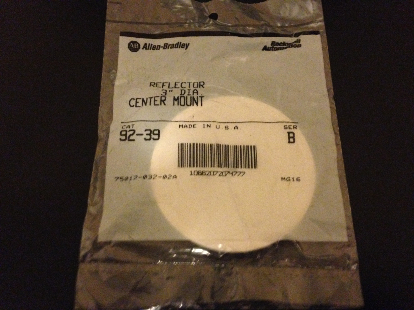 Rockwell Automation Allen-Bradley 92-39 Reflector 3″ Center Mount *BRAND NEW*