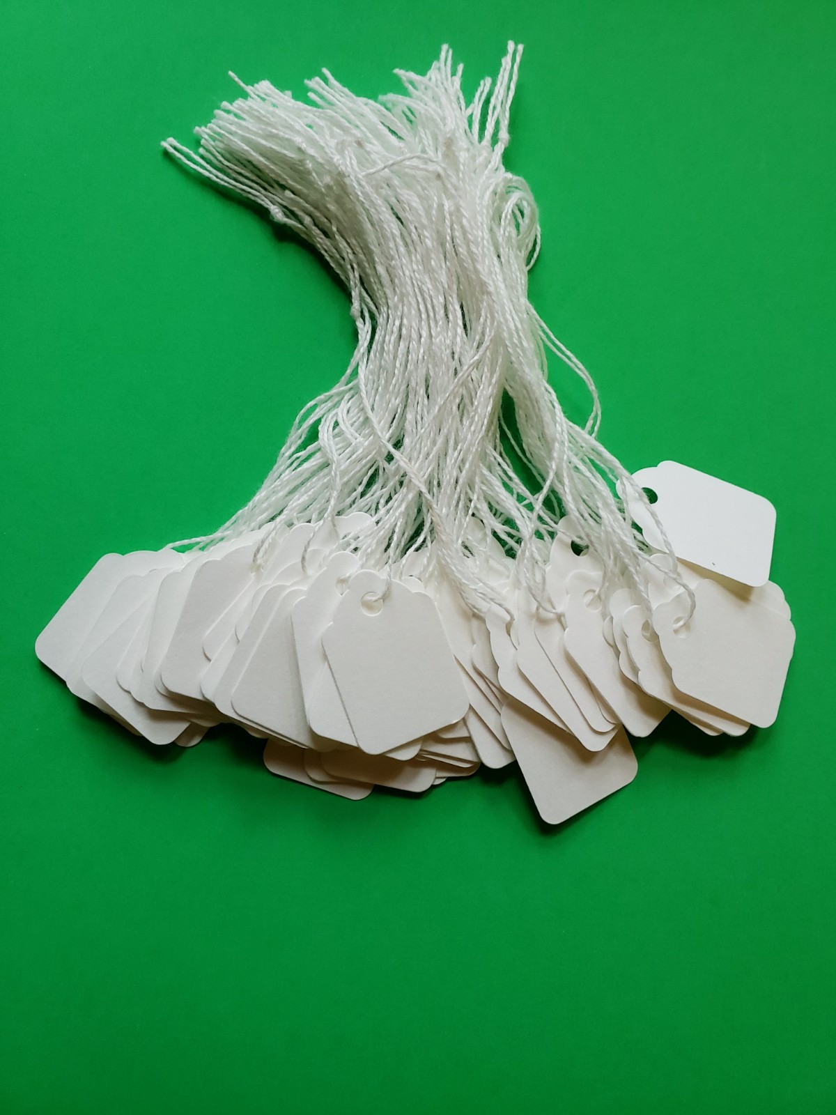 100 pcs White Paper Price Tags, Jewelry Price Tags with String attached