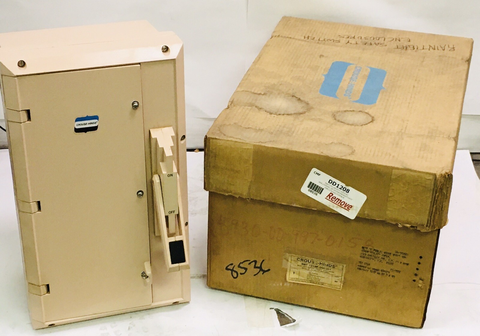 CROUSE HINDS NST1018F-D60361 KRYDON 60AMP FUSIBLE DISCONNECT SWITCH NEW IN BOX