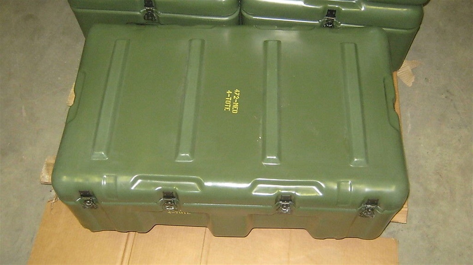 Hardigg Pelican Single Lid Hard Case 33x21x13 Medical Chest 5 Inner Totes