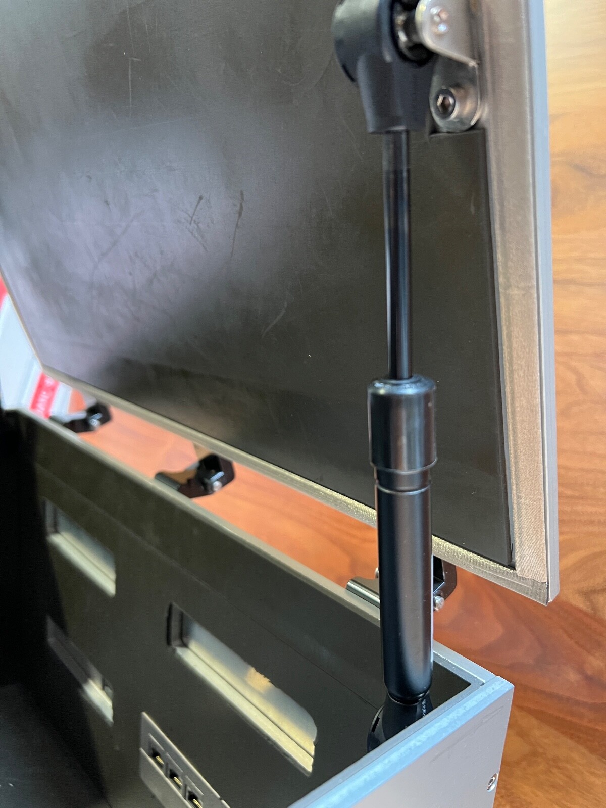 RF Shield Box Faraday enclosure EMI RFID Pass Through Interfaces Hydraulic lid