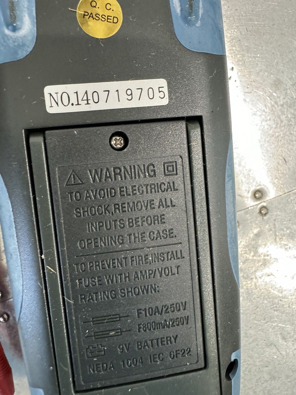 PDI DM-918 Handheld AC/DC Multimeter