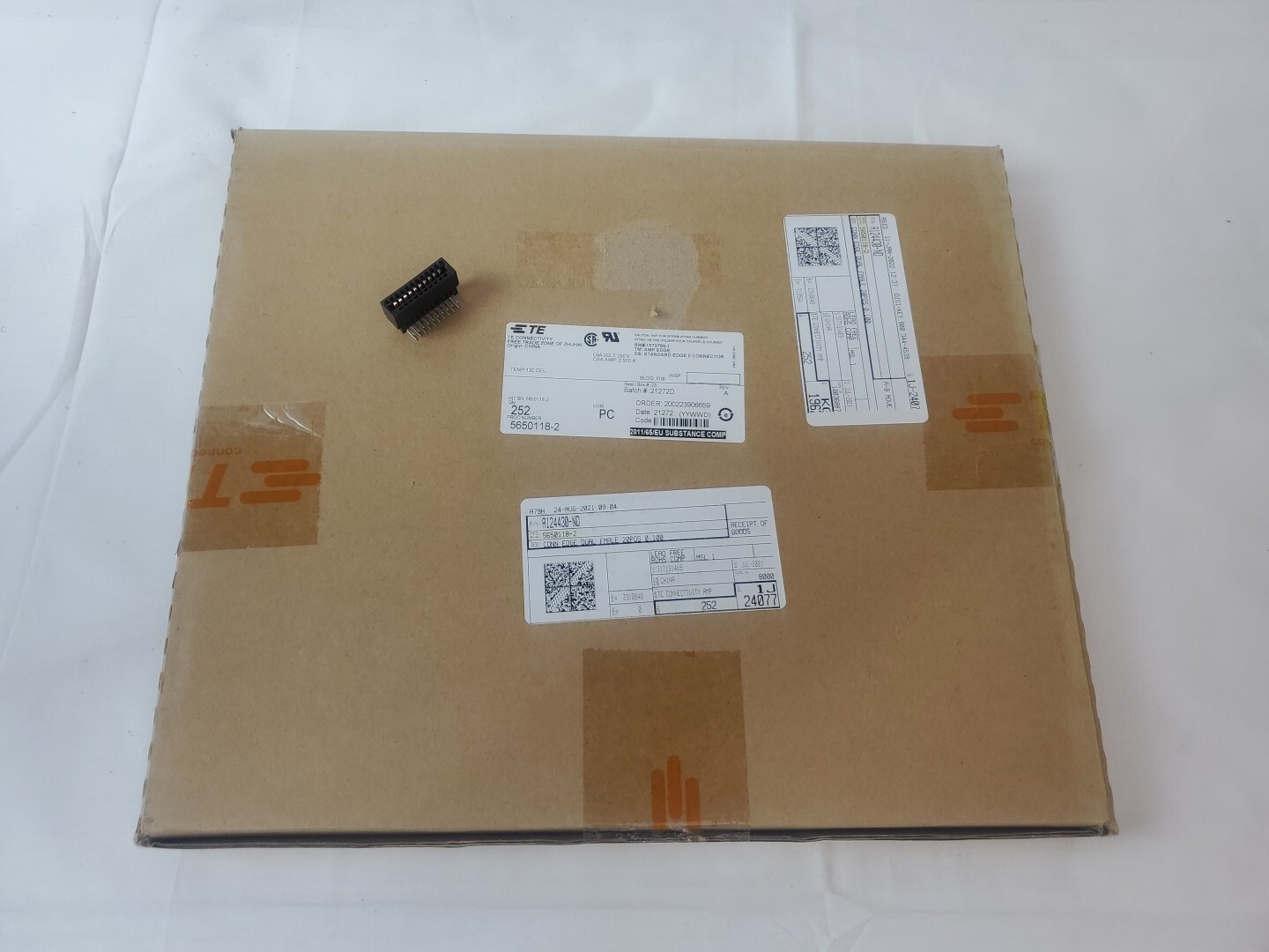 252 qty ETE 5650118-2 Standard Card Edge Connectors CONN SEC II 10POS 100C/L R/A