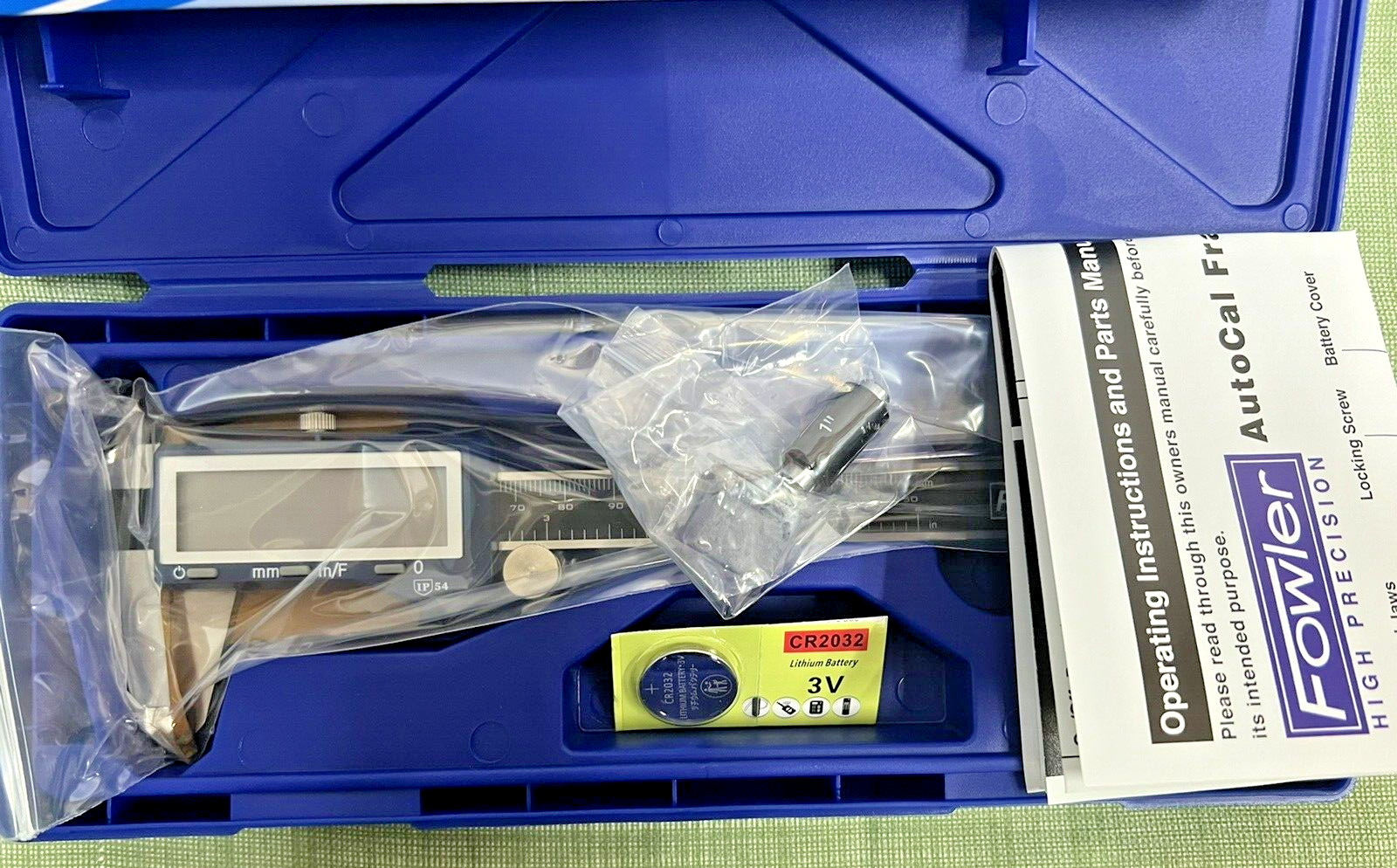 NEW Fowler 54-103-006-0 Electronic Caliper 0-6″/150mm Range, .0005″/0.01mm