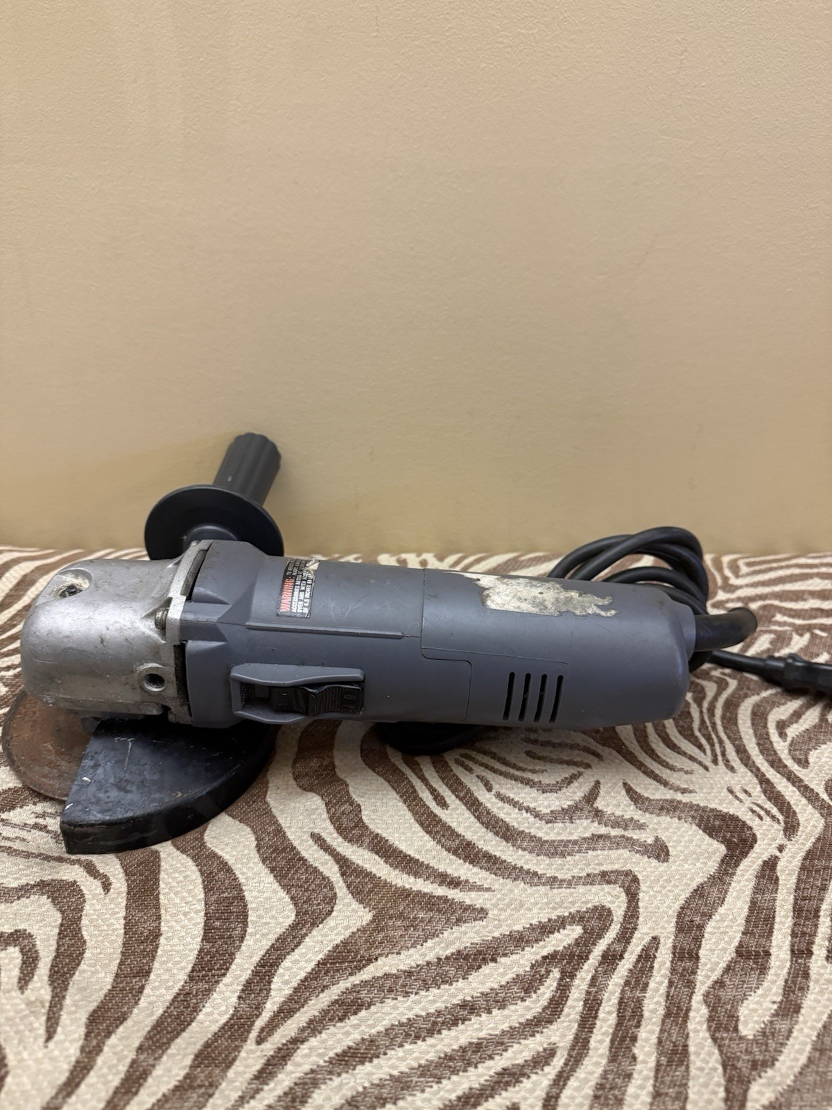 SKIL Professional Model 9611 4-1/2″ Disc Angle Grinder