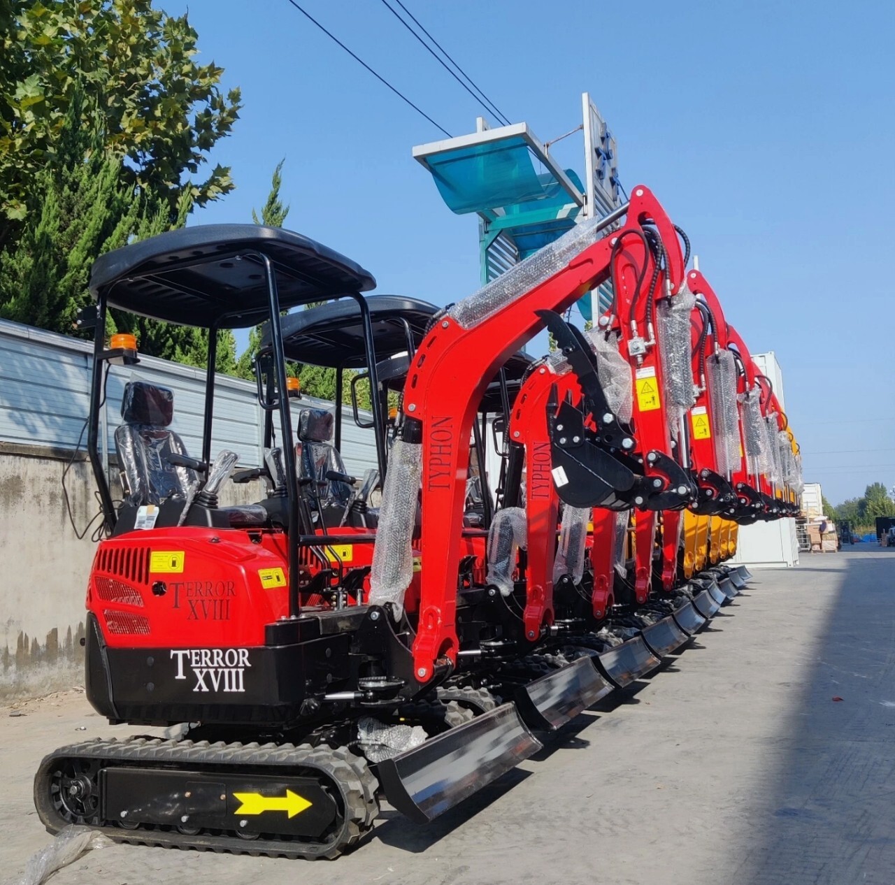 FREE SHIPPING 2025 2 Ton New Mini Excavator, KUBOTA D902 Diesel Engine 16 hp