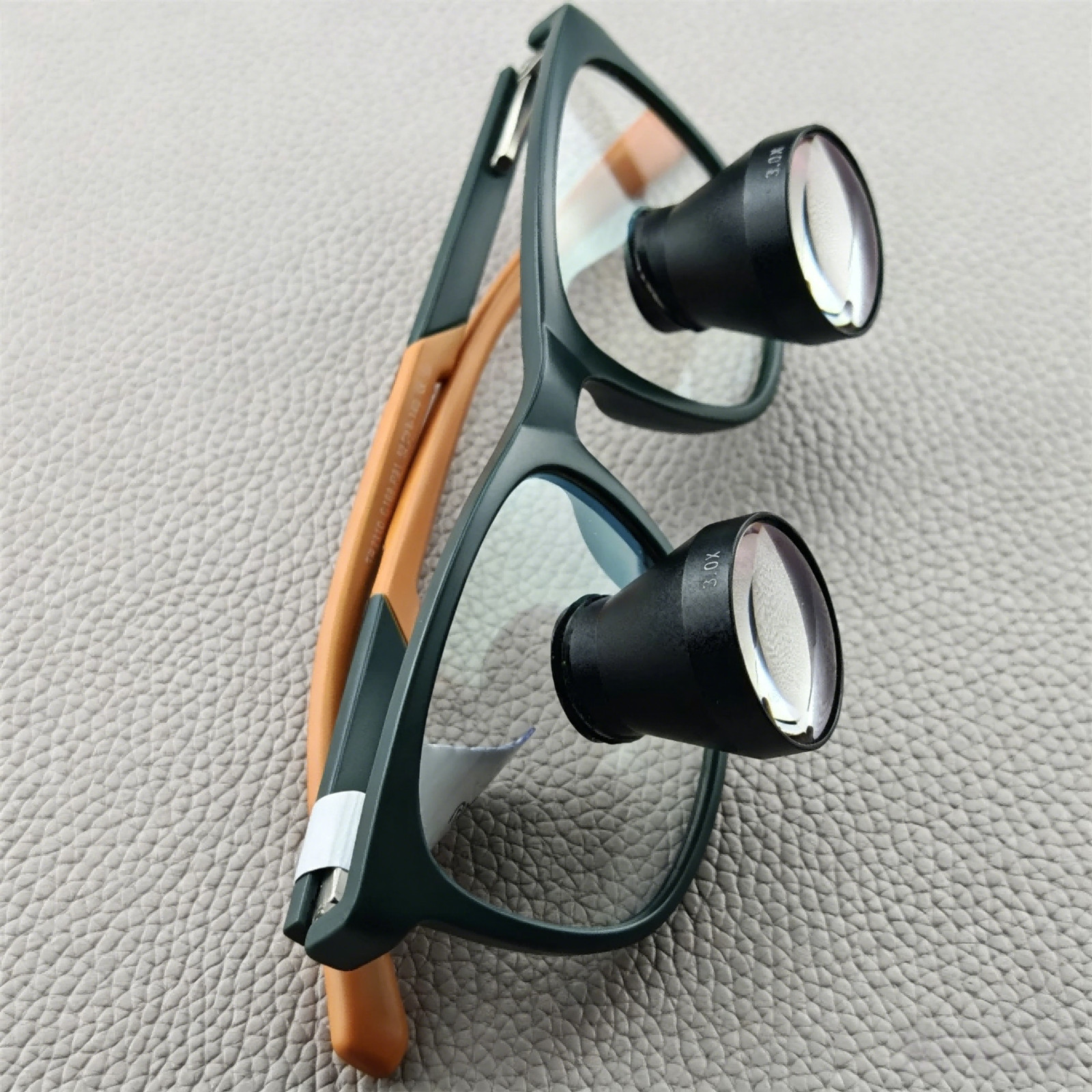 48g Ultra-Light Dental Surgical Loupes 2.0X 3.0X Ergonomic TTL Magnifier Glasses