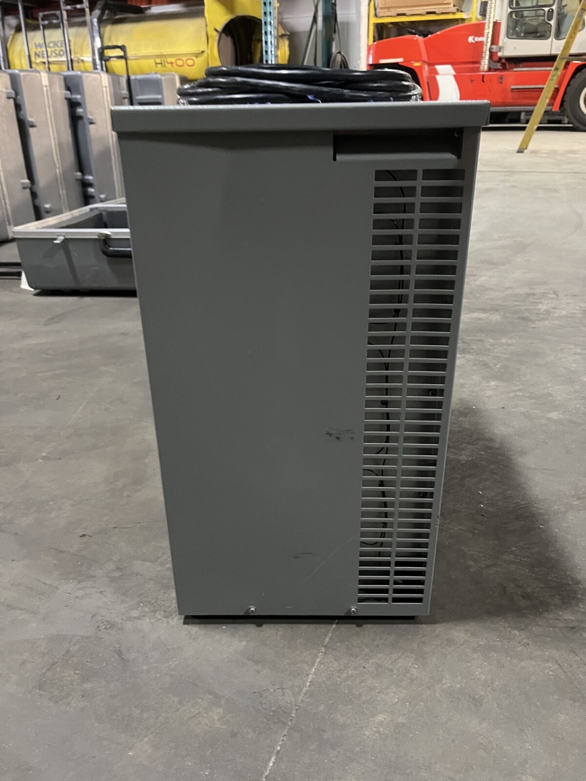 Used Avtron 70KW Liberty LPH70 Resistive Load Bank | 208V 3Ph 60Hz | 240V 1Ph