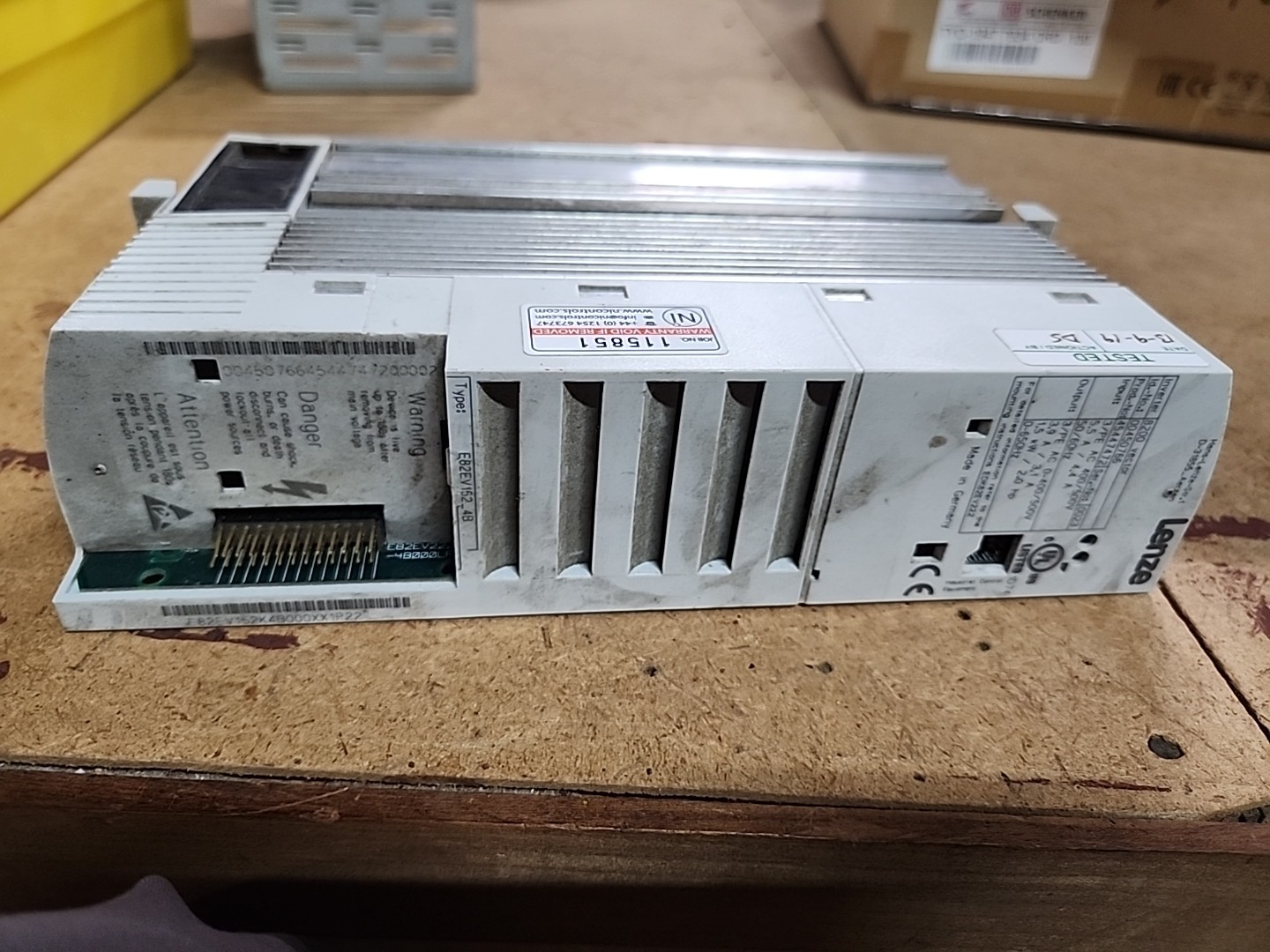 LENZE D-31855 FREQUENCY INVERTER MODULE