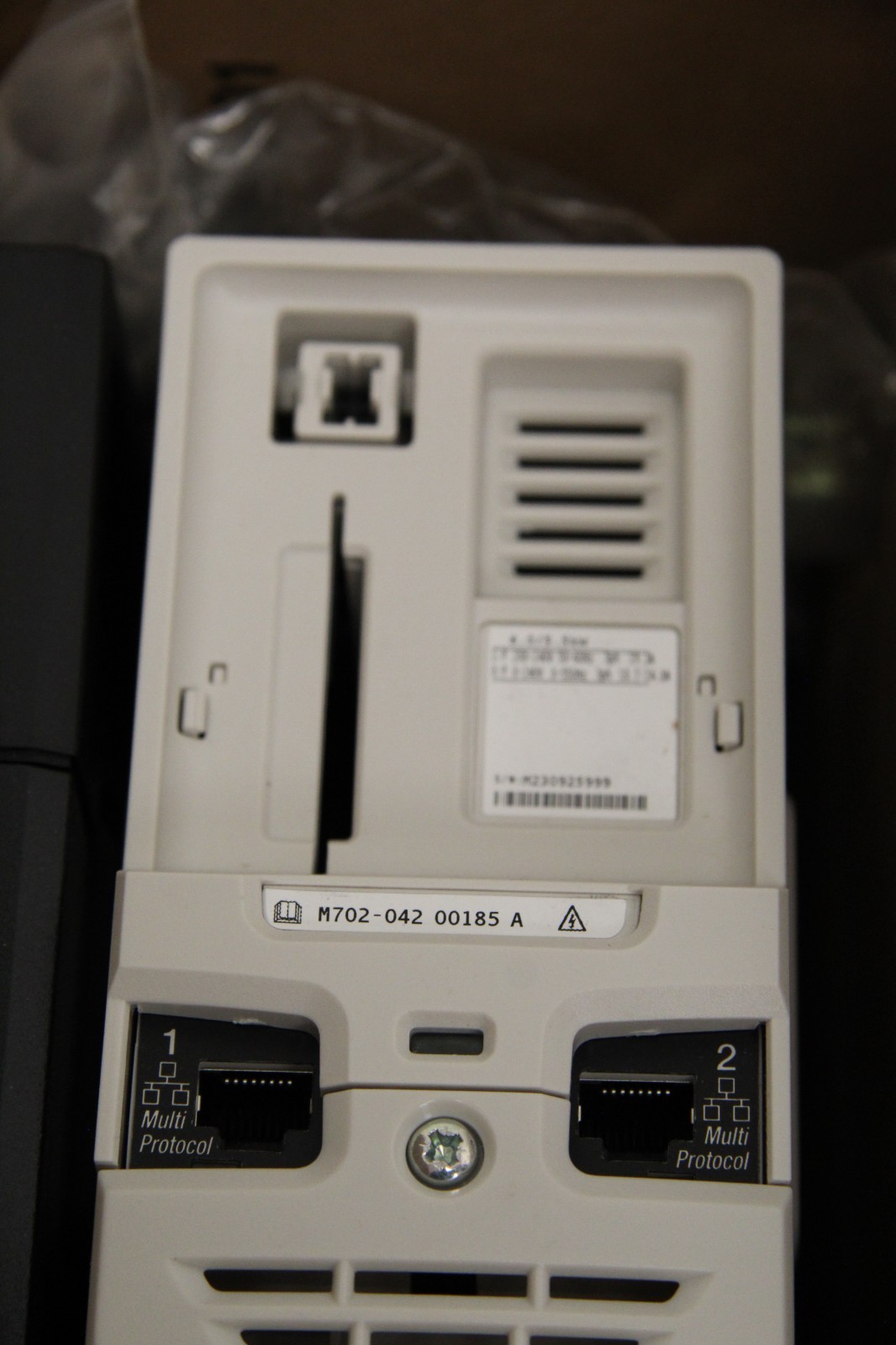 Nidec Control Techniques Unidrive M702-04200185A10100AB100 4.0/5.5kW No Display