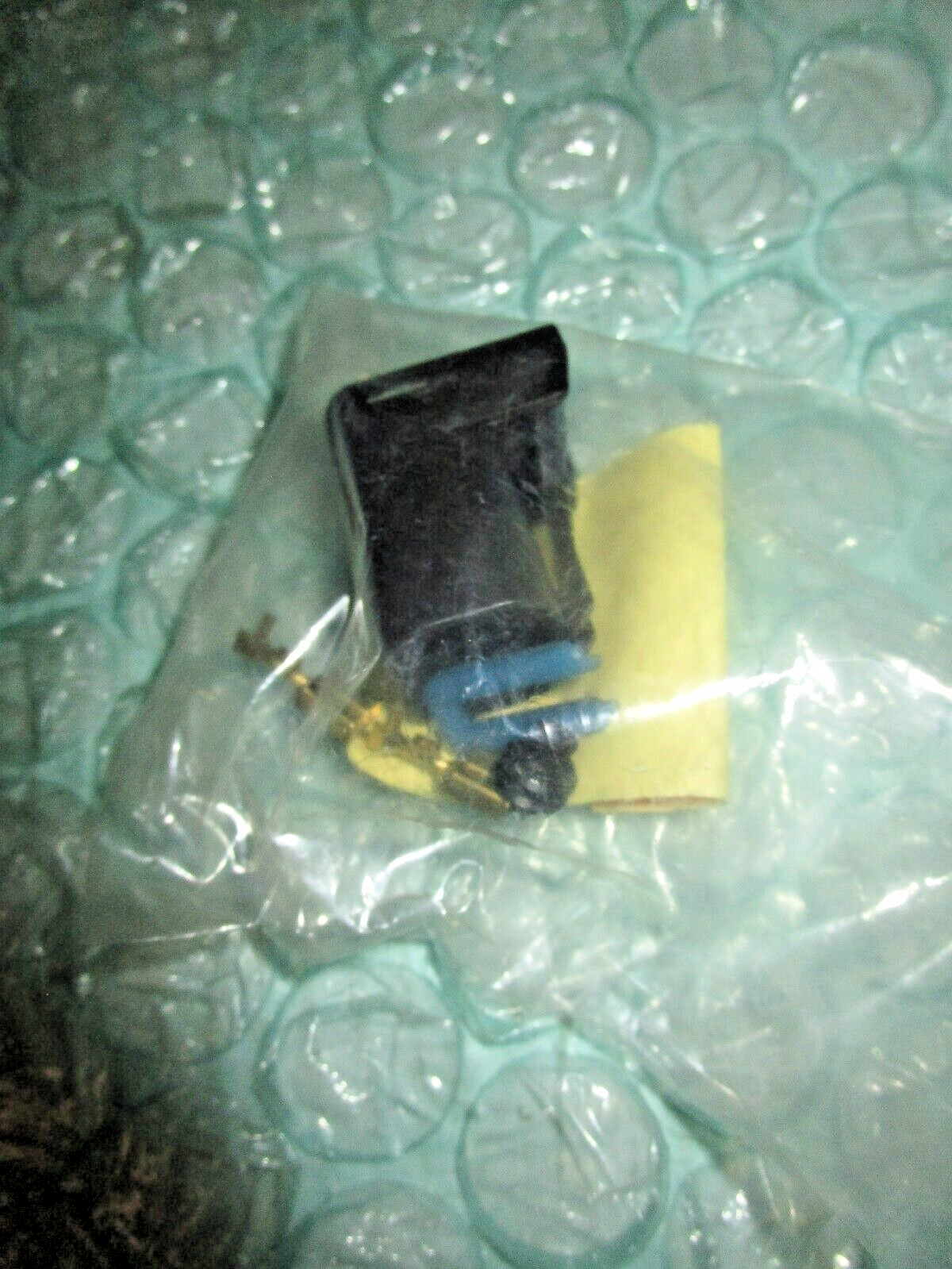 New Mitsubishi connector 32B90-00300