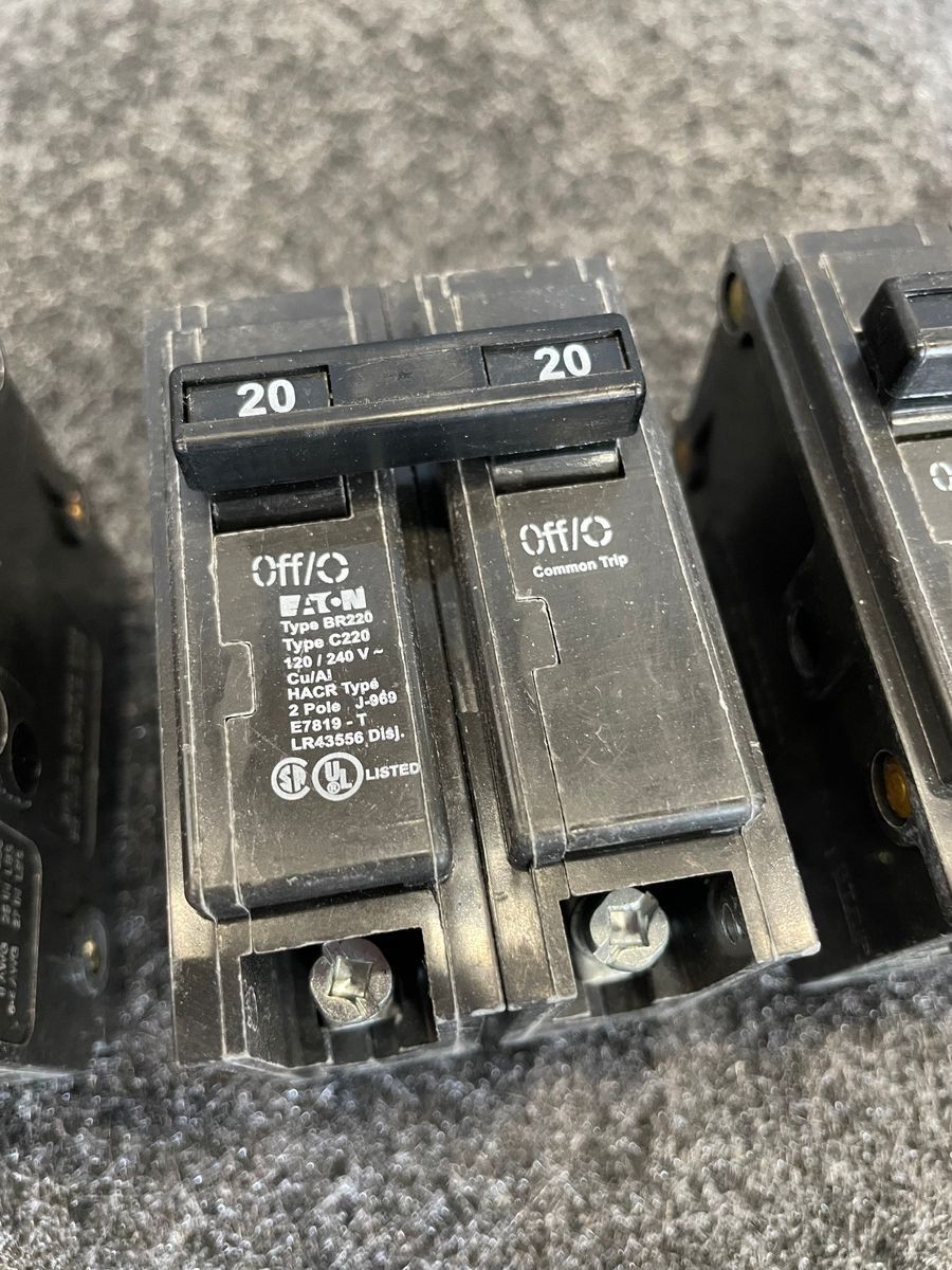 EATON BR220 BR Thermal Magnetic Circuit Breakers Qty 5
