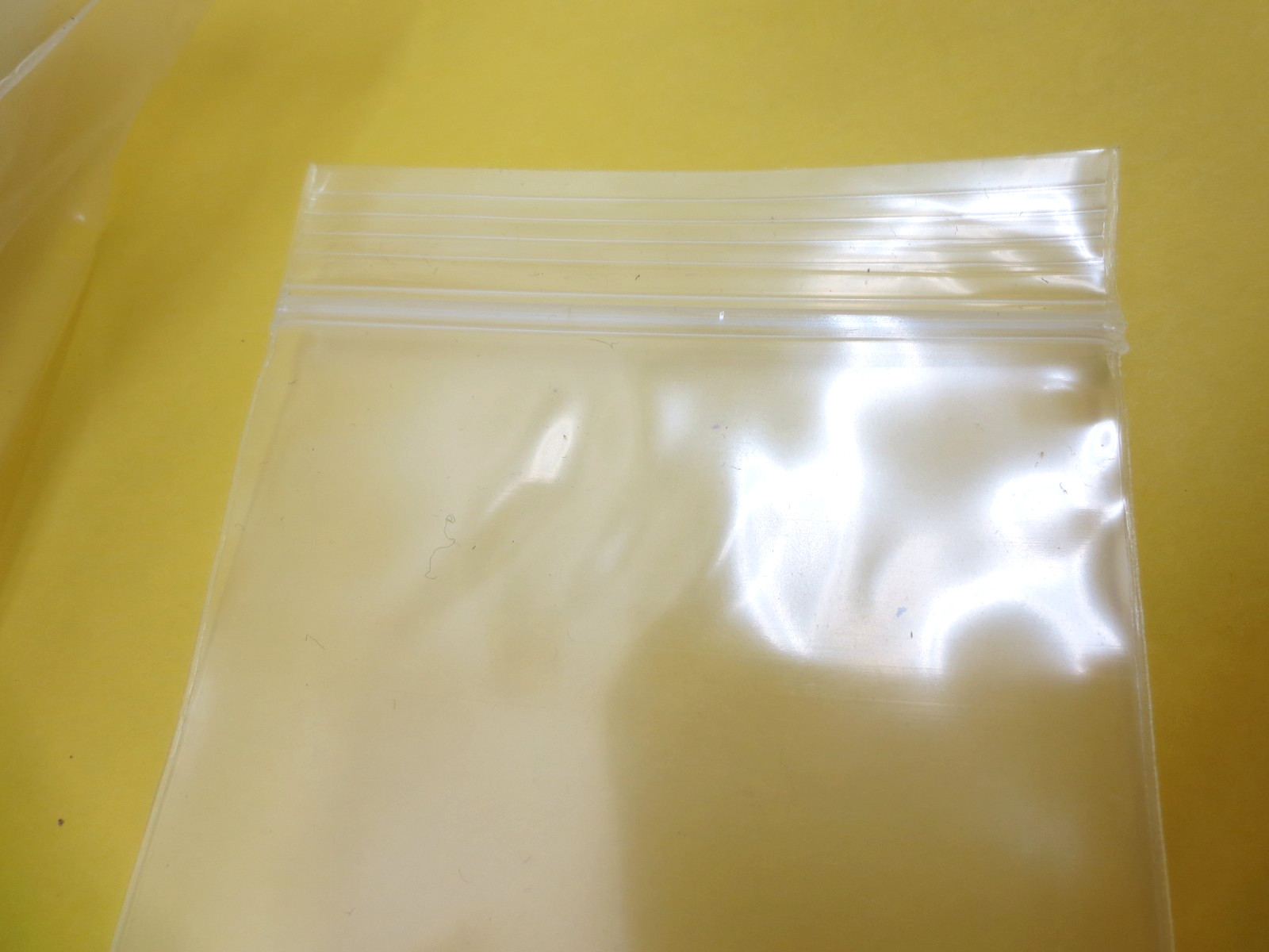 (100 Pack) 3″ x 8″ 4Mil Reclosable Resealable Poly Bag Clear Plastic Bags