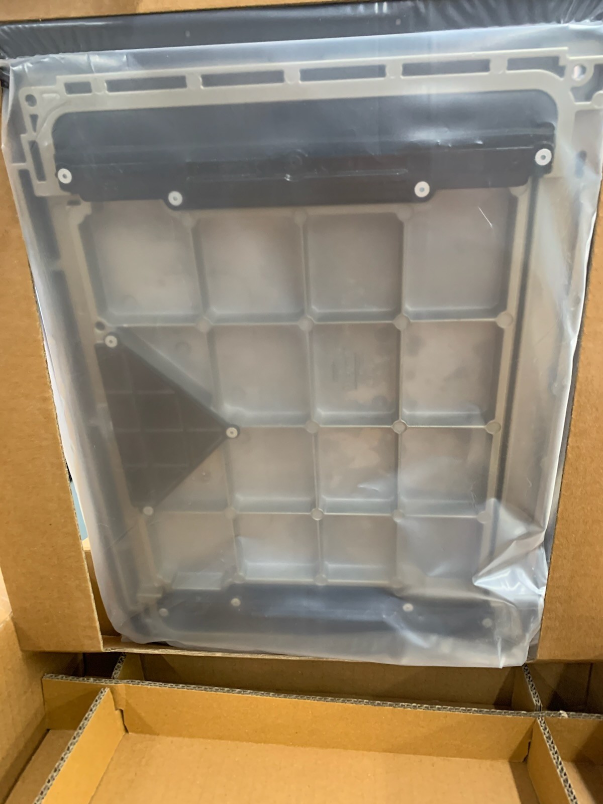 WIREMOLD EFB610BTNK EVOLUTION FLOOR BOX, SURFACE STYLE COVER, SOLID LID, NICKEL