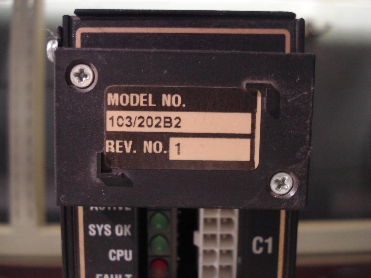 KOLLMORGEN BDS5A-103-00010/202B2-030 SERVO AMPLIFIER B T5822