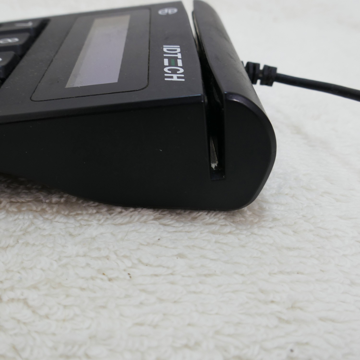 ID TECH SREDKey Key Pad + USB MagStripe Reader Credit Card Reader