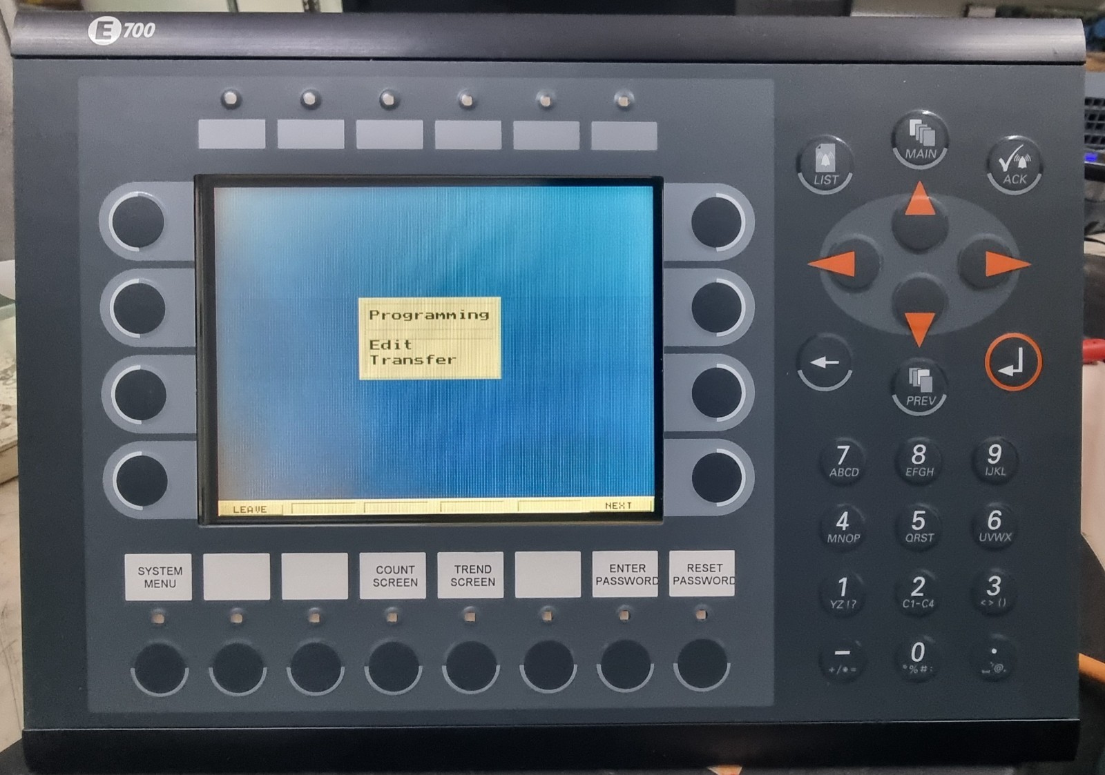 BEIJER ELECTRONICS E700 TYPE 04420 HMI DISPLAY