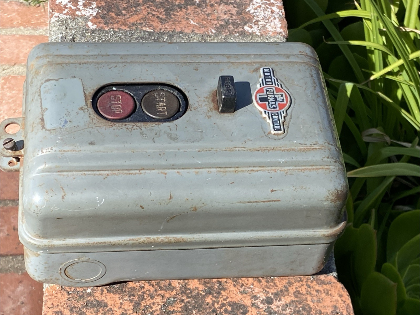Vintage Motor Furnas Control Electrical Box Furnas YC132